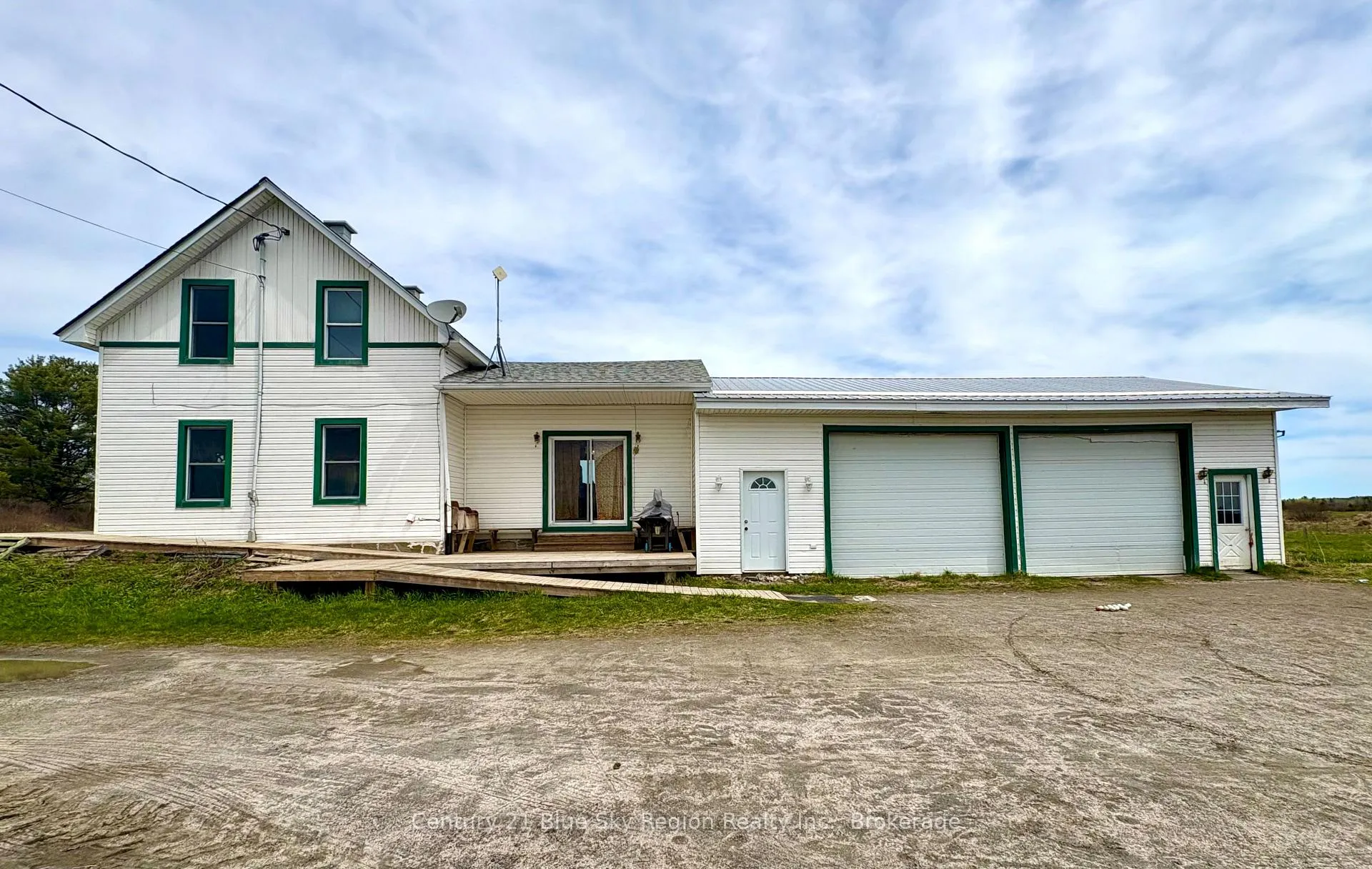 Photo 5 of 700 Piquette Road, West Nipissing, Verner — HOMEH