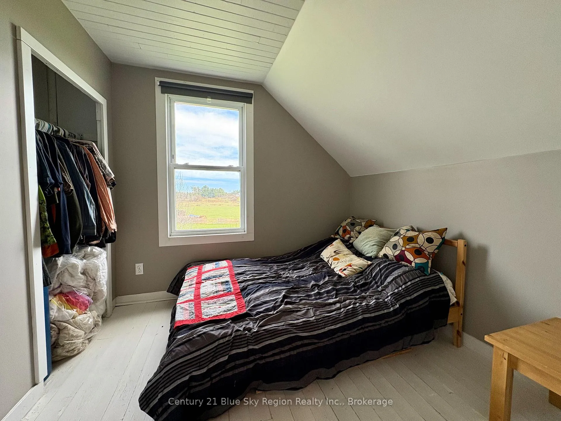 Photo 13 of 700 Piquette Road, West Nipissing, Verner — HOMEH