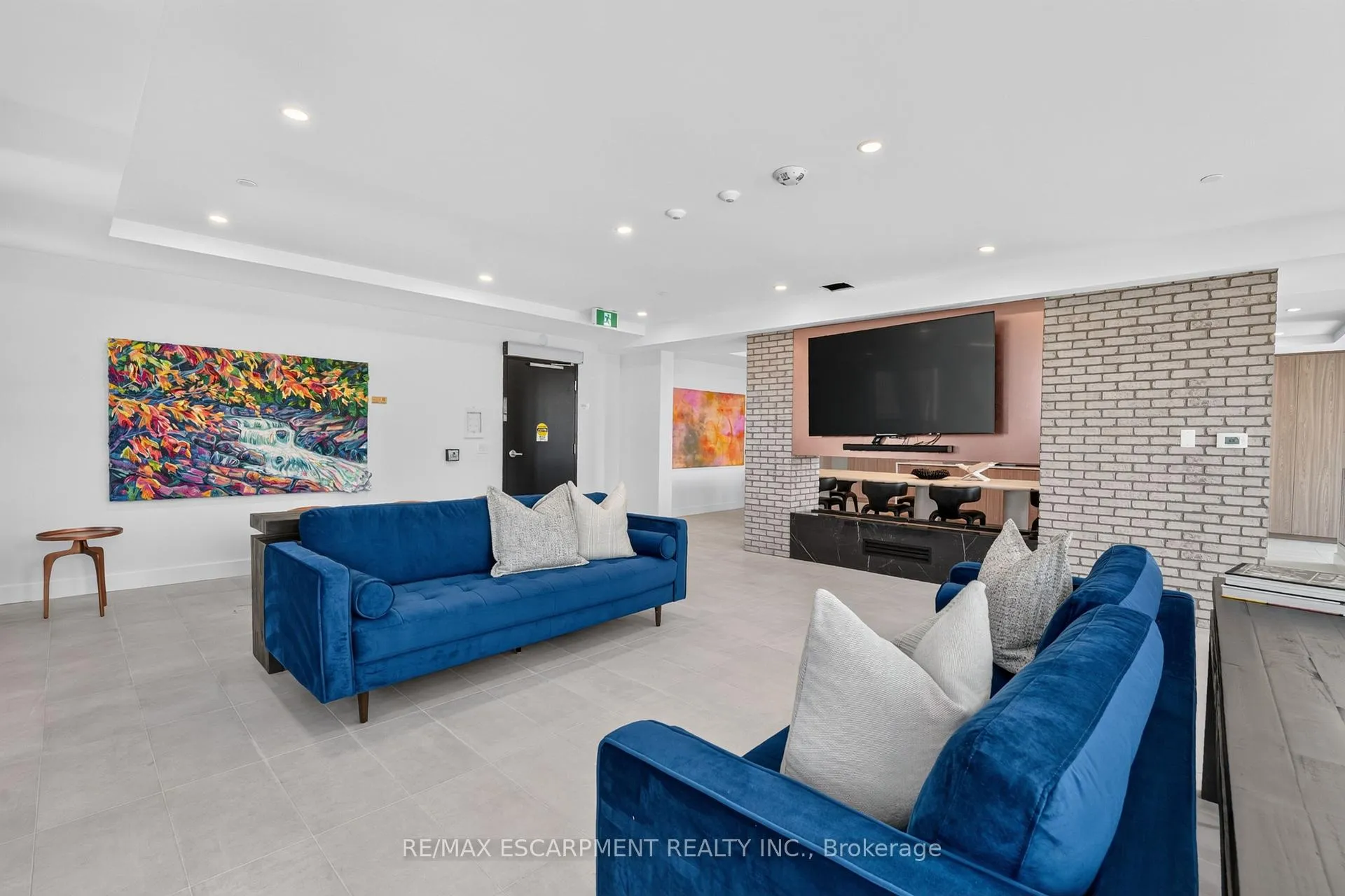 Photo 44 of Unit 901, 461 Green Road, Hamilton, Lakeshore — HOMEH