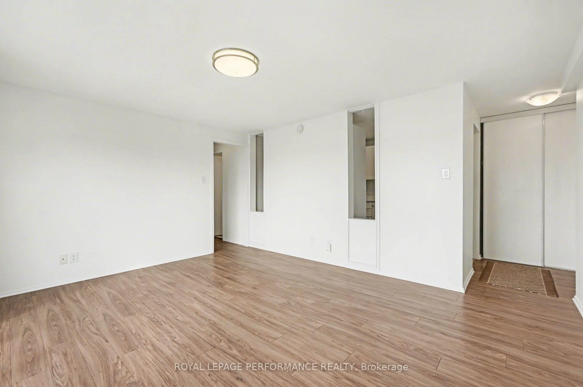 Photo 8 of Unit 8, 51 Sumac Street, Ottawa, Beacon Hill South — HOMEH