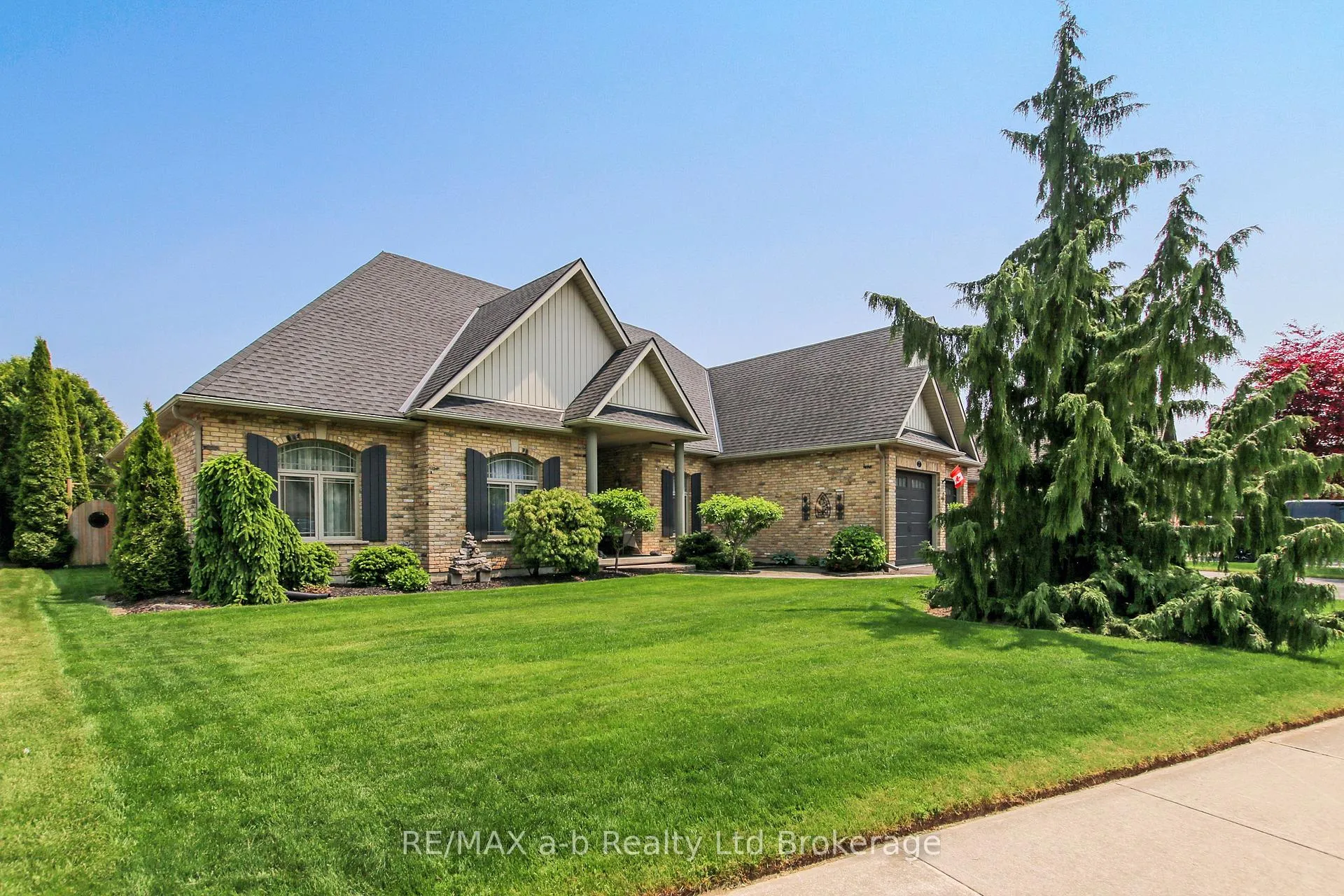 Photo 1 of 7 Otterview Drive, Norwich, Otterville — HOMEH