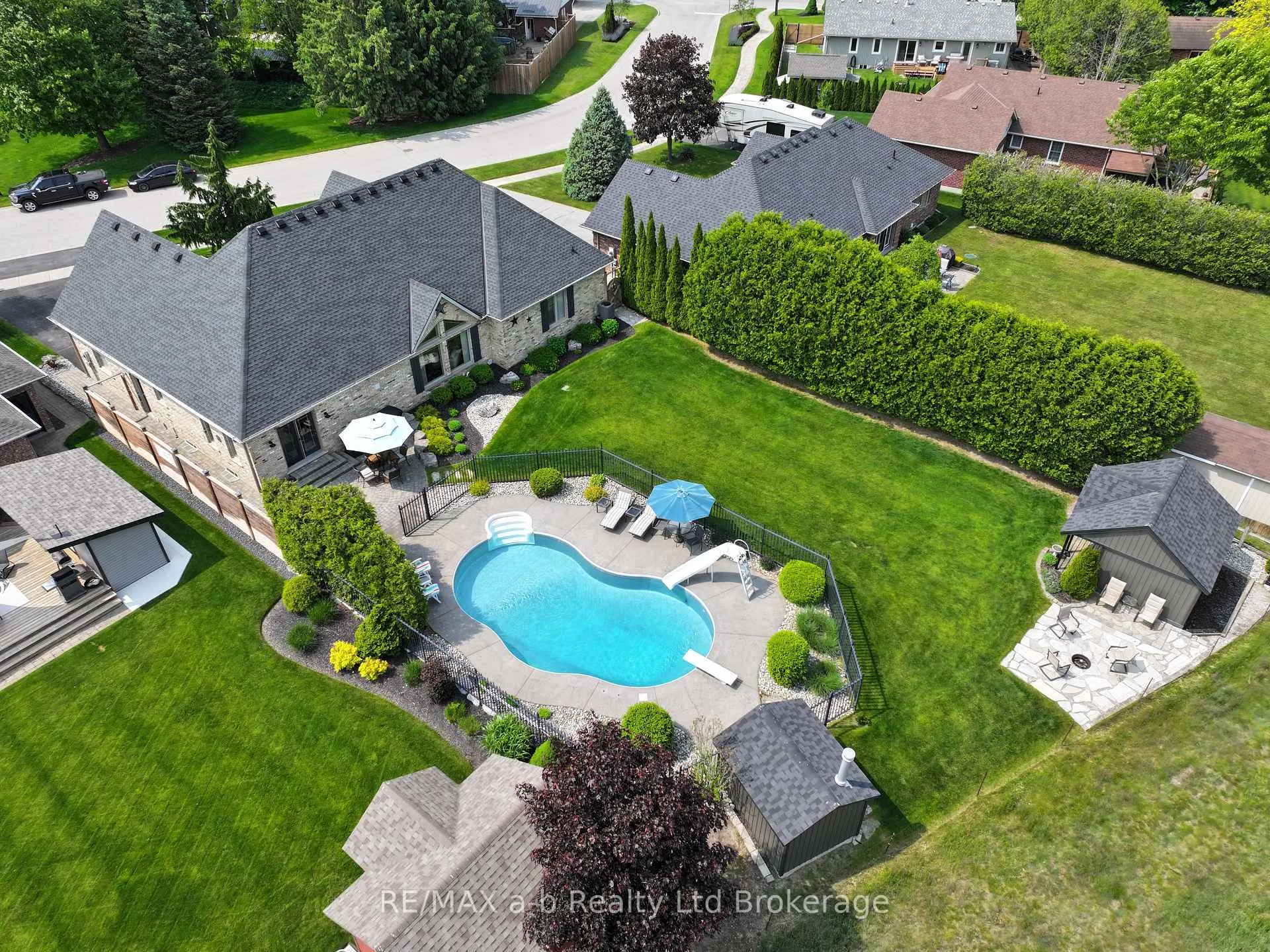 Photo 3 of 7 Otterview Drive, Norwich, Otterville — HOMEH