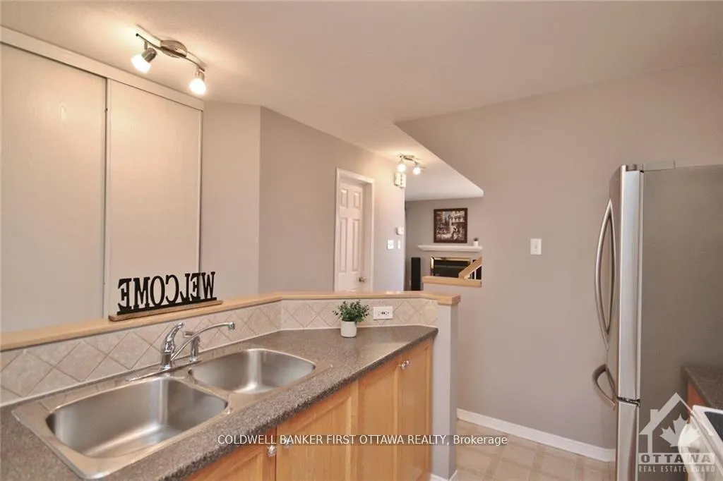 Photo 8 of 100 Sunvale Way, Ottawa, Barrhaven East — HOMEH