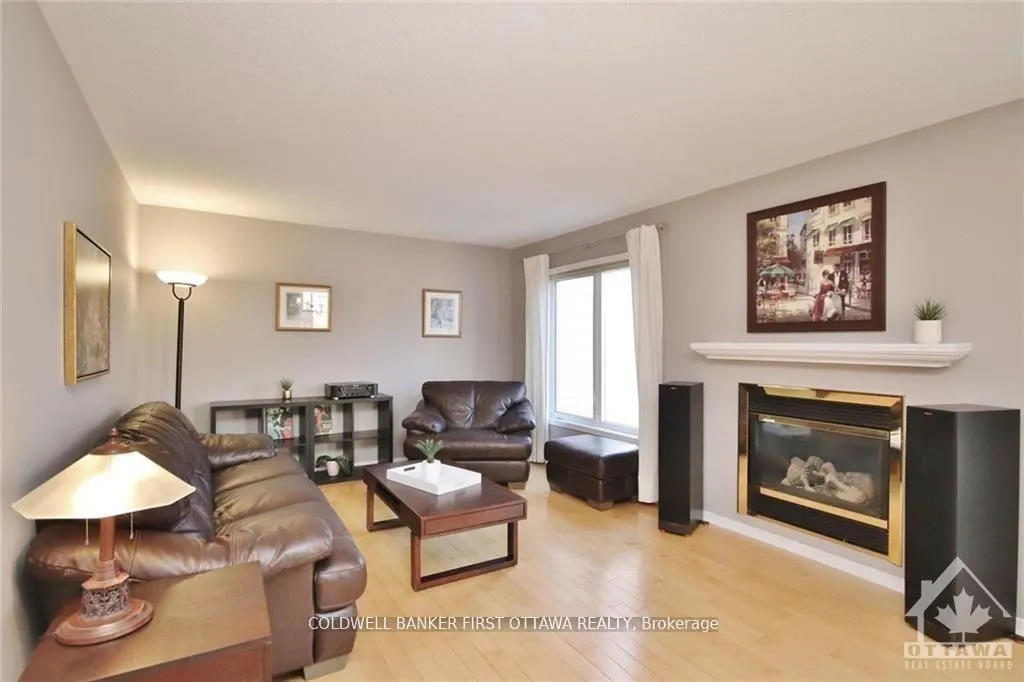 Photo 10 of 100 Sunvale Way, Ottawa, Barrhaven East — HOMEH