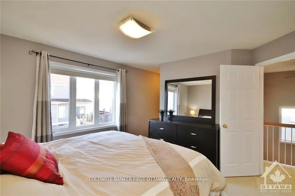 Photo 15 of 100 Sunvale Way, Ottawa, Barrhaven East — HOMEH