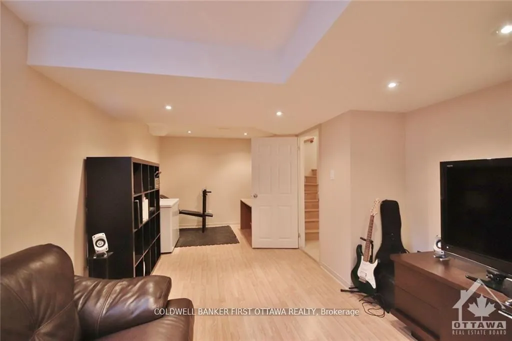 Photo 25 of 100 Sunvale Way, Ottawa, Barrhaven East — HOMEH