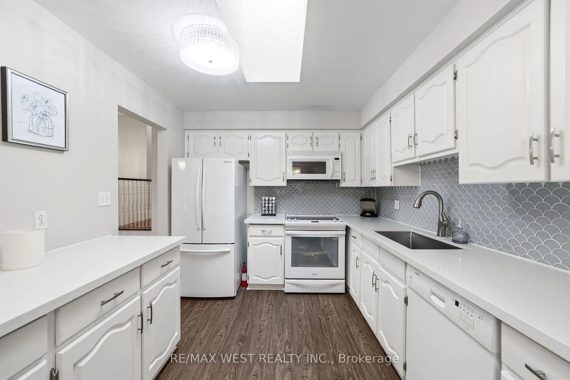 Photo 4 of Unit 15, 1205 Lambs Court, Burlington, Brant — HOMEH