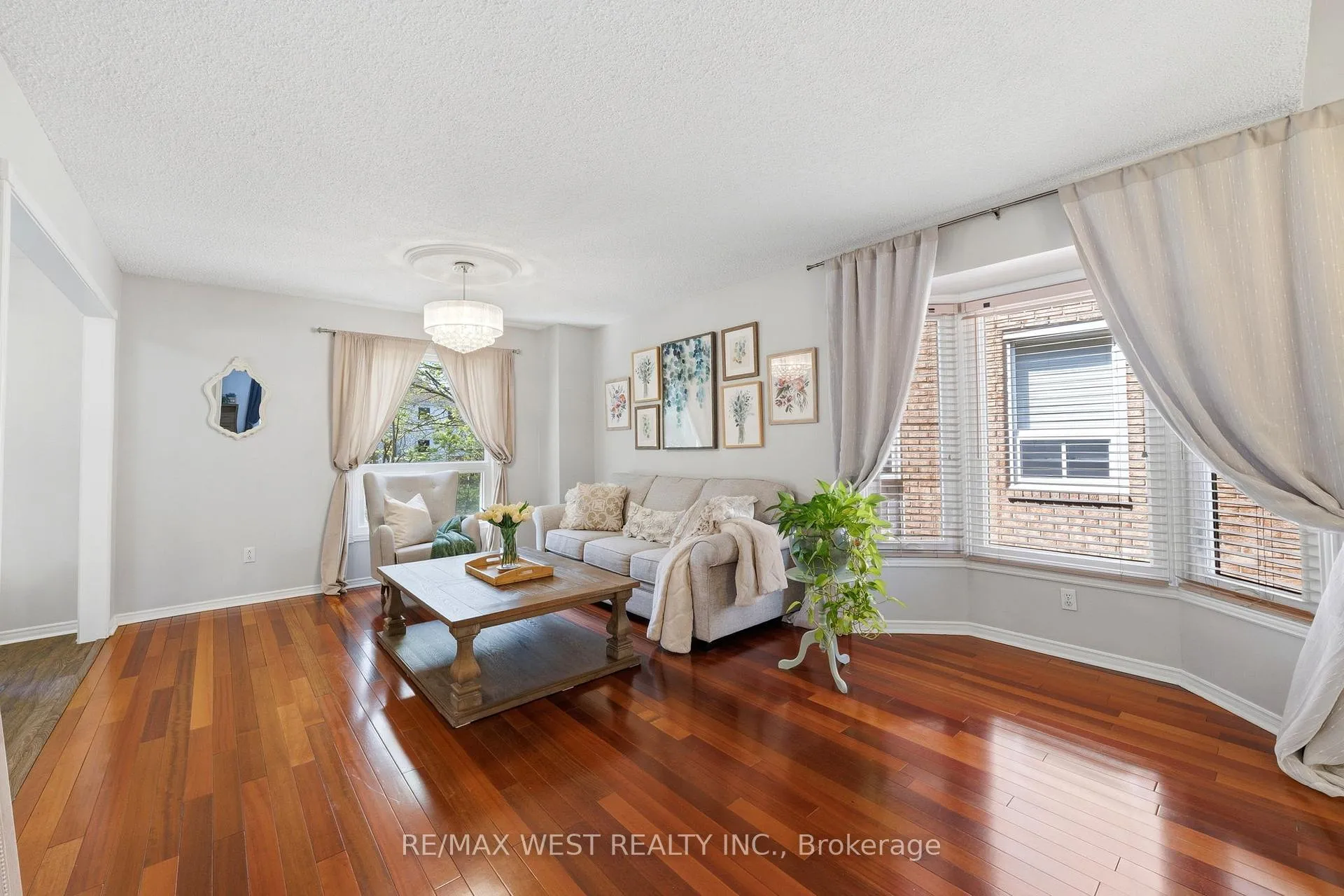 Photo 6 of Unit 15, 1205 Lambs Court, Burlington, Brant — HOMEH