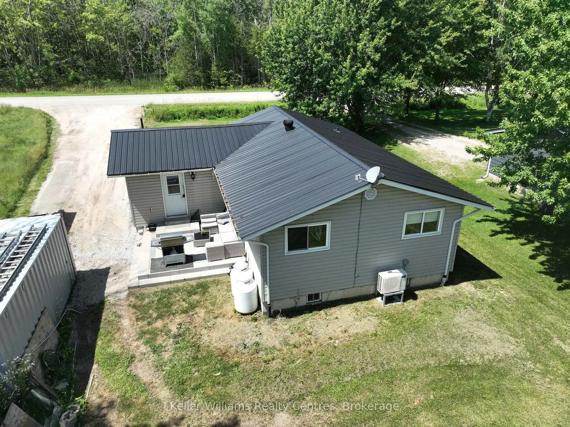 Photo 6 of 3000 Bruce 1 Road, Brockton — HOMEH