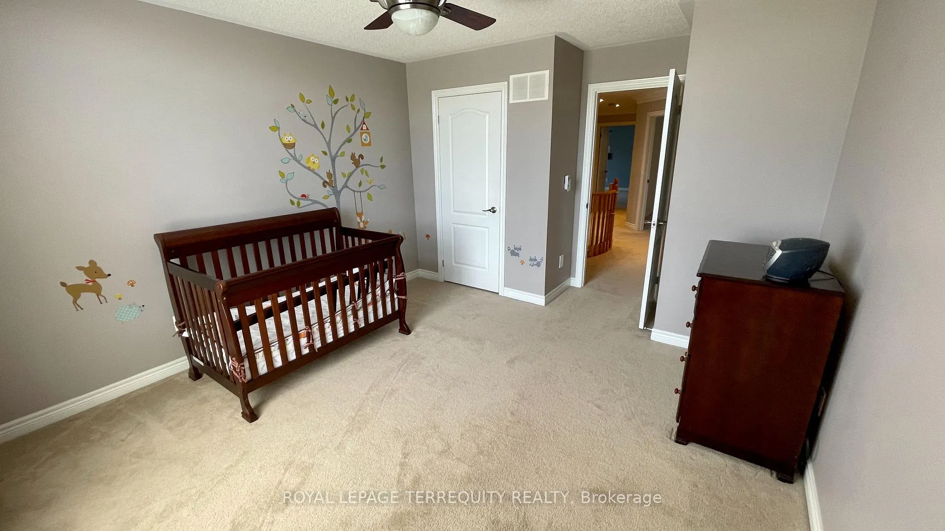 Photo 19 of 2114 Helmsley Avenue, Oakville, Westmount — HOMEH