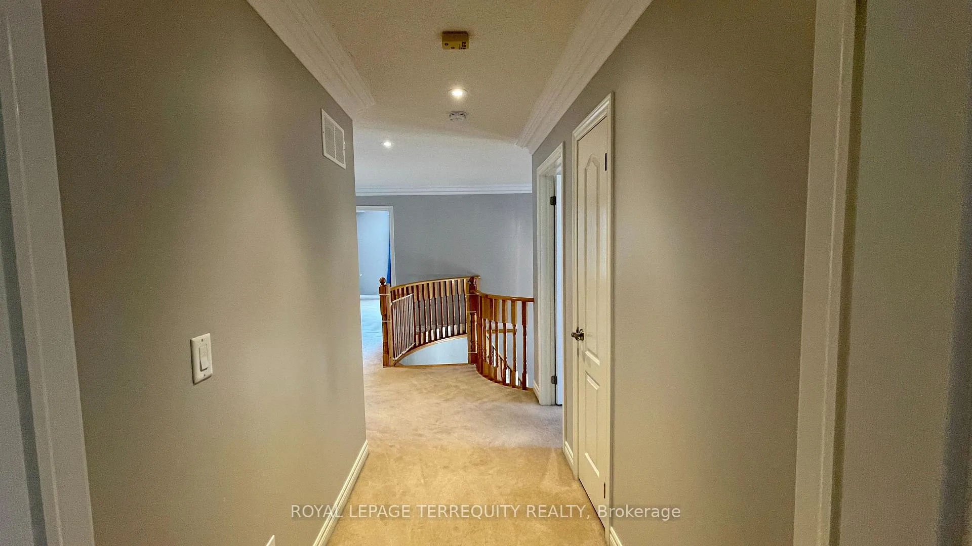 Photo 28 of 2114 Helmsley Avenue, Oakville, Westmount — HOMEH