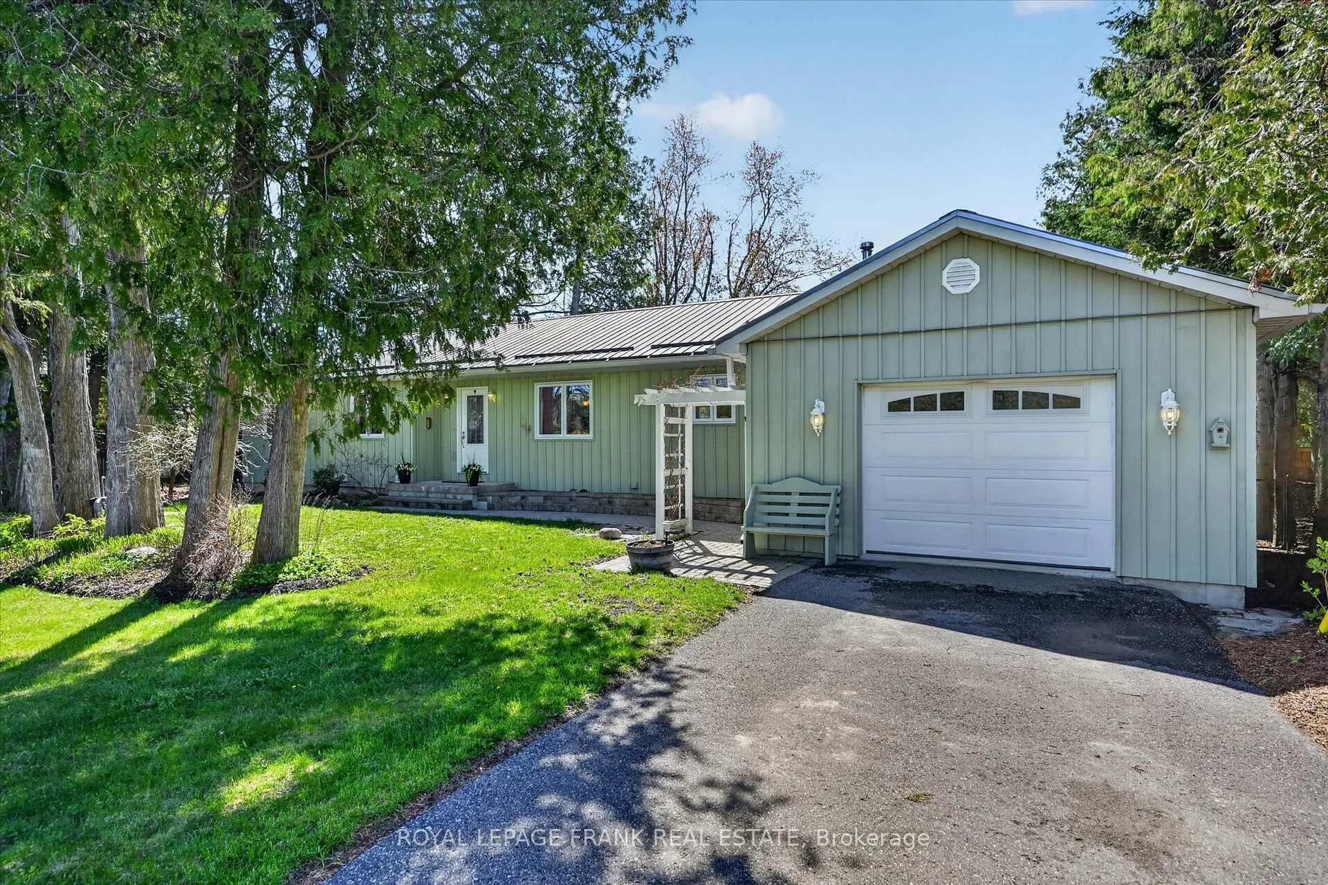 Photo 2 of 187 River Lane, Douro-Dummer — HOMEH