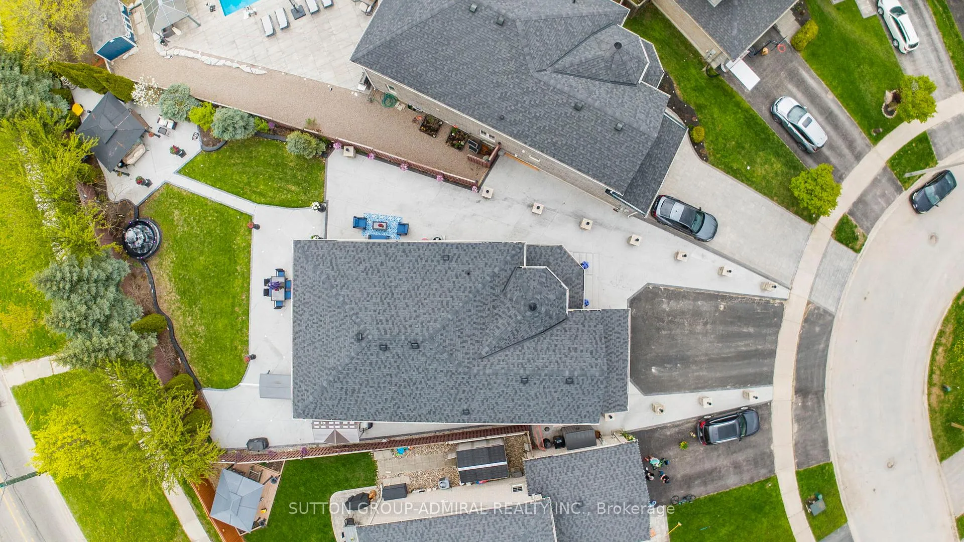 Photo 8 of 46 Balmoral Place, Barrie, Innis-Shore — HOMEH