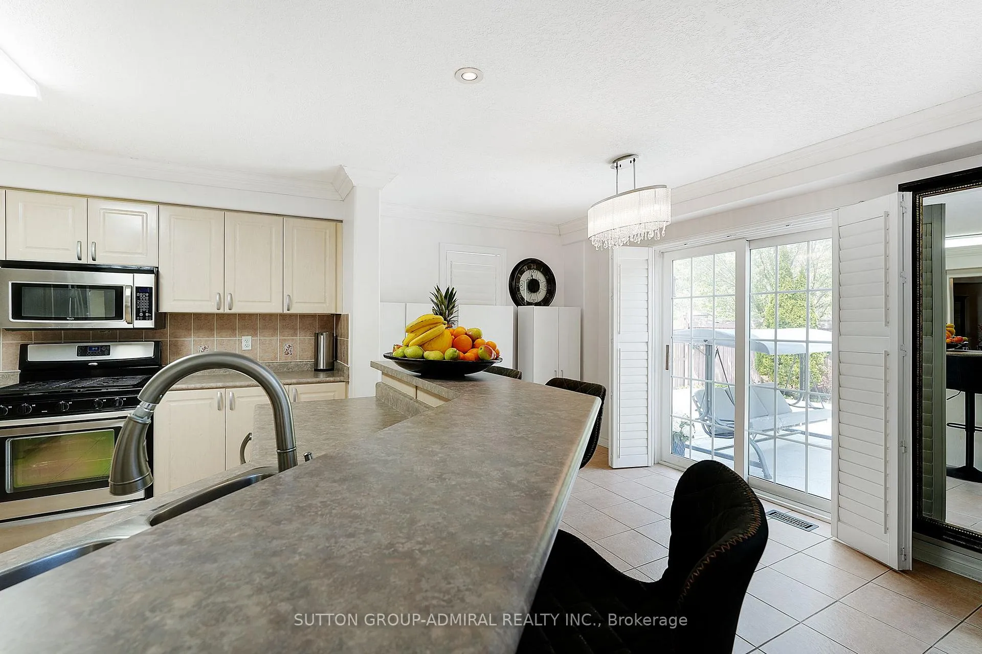 Photo 31 of 46 Balmoral Place, Barrie, Innis-Shore — HOMEH