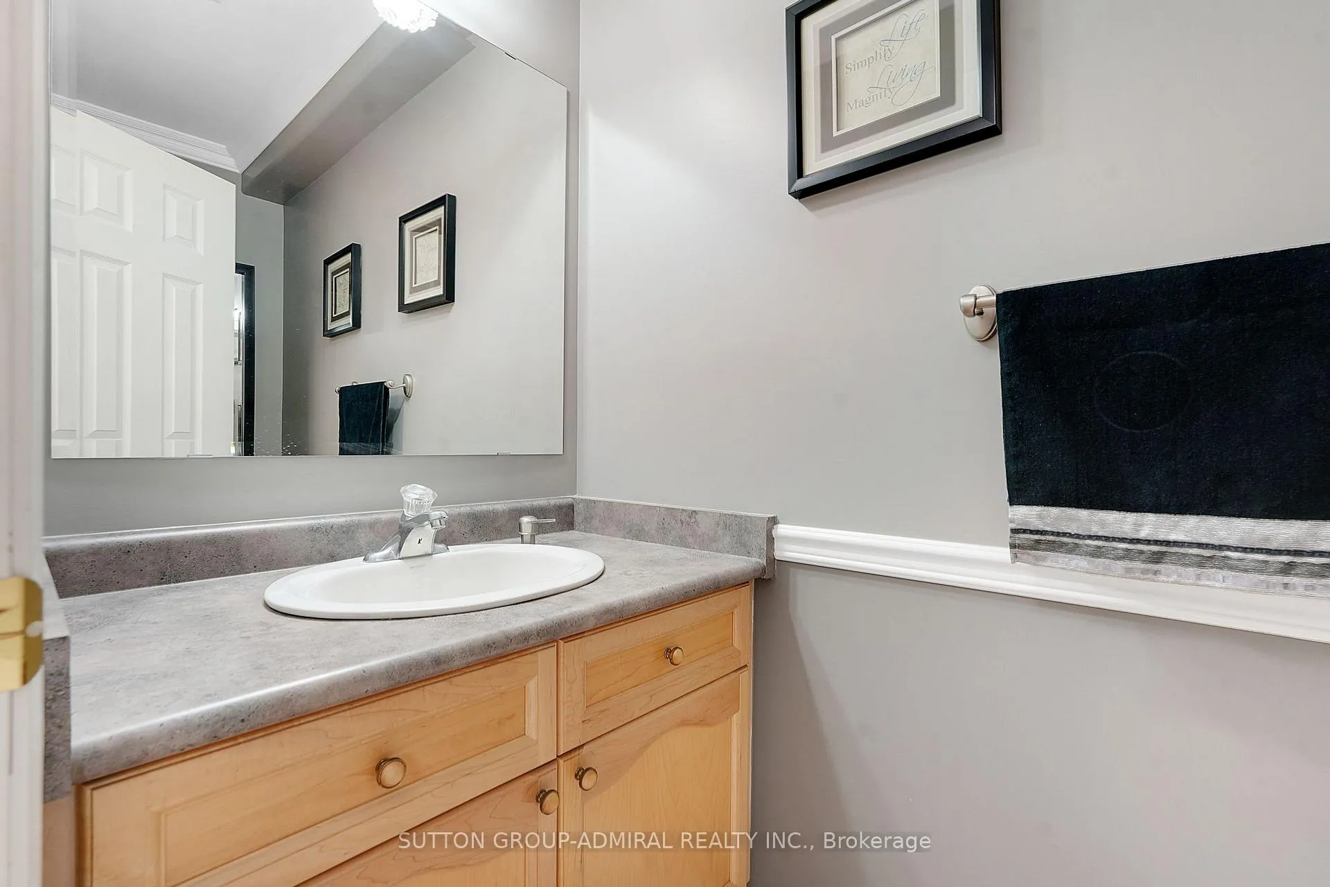 Photo 30 of 46 Balmoral Place, Barrie, Innis-Shore — HOMEH