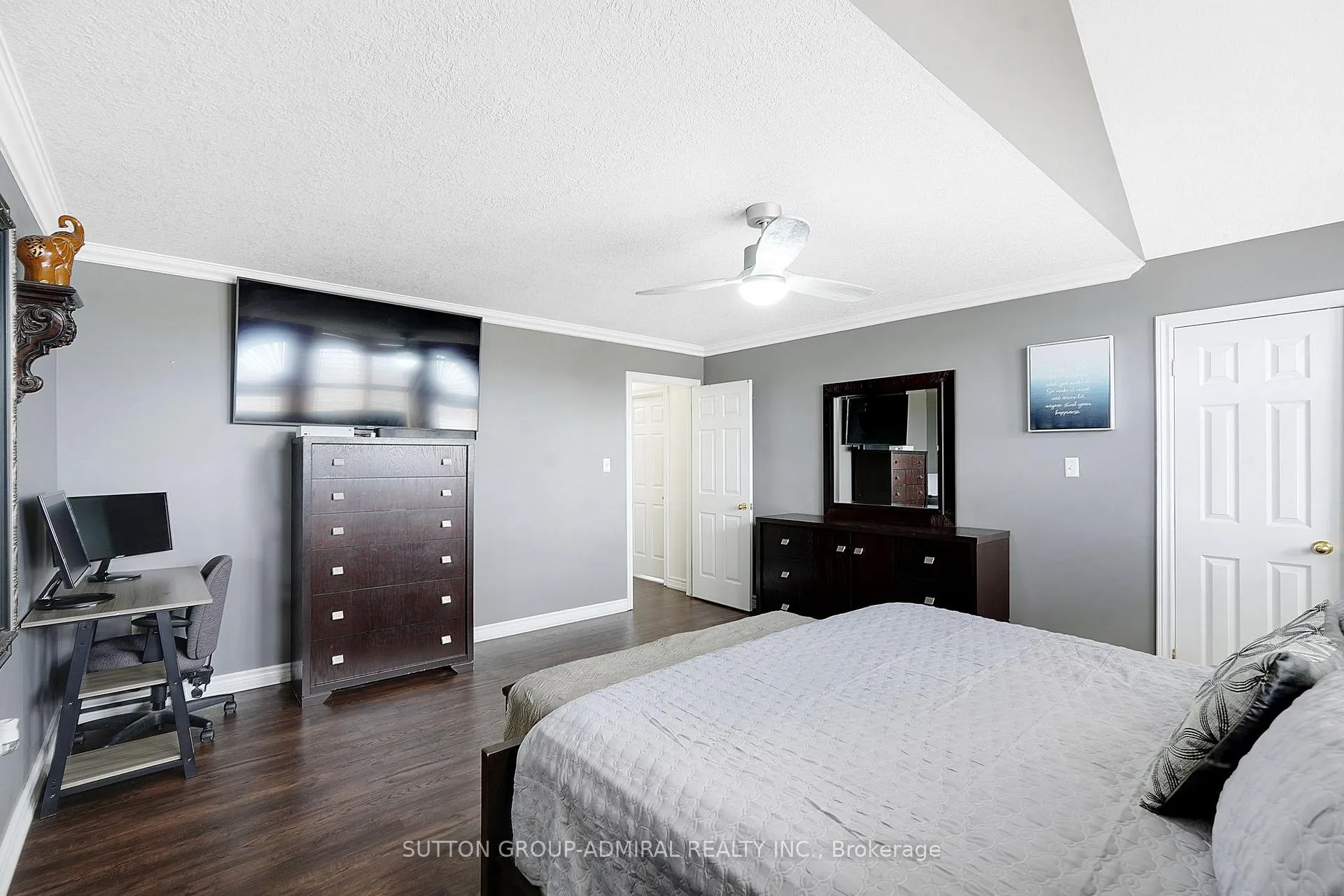 Photo 43 of 46 Balmoral Place, Barrie, Innis-Shore — HOMEH