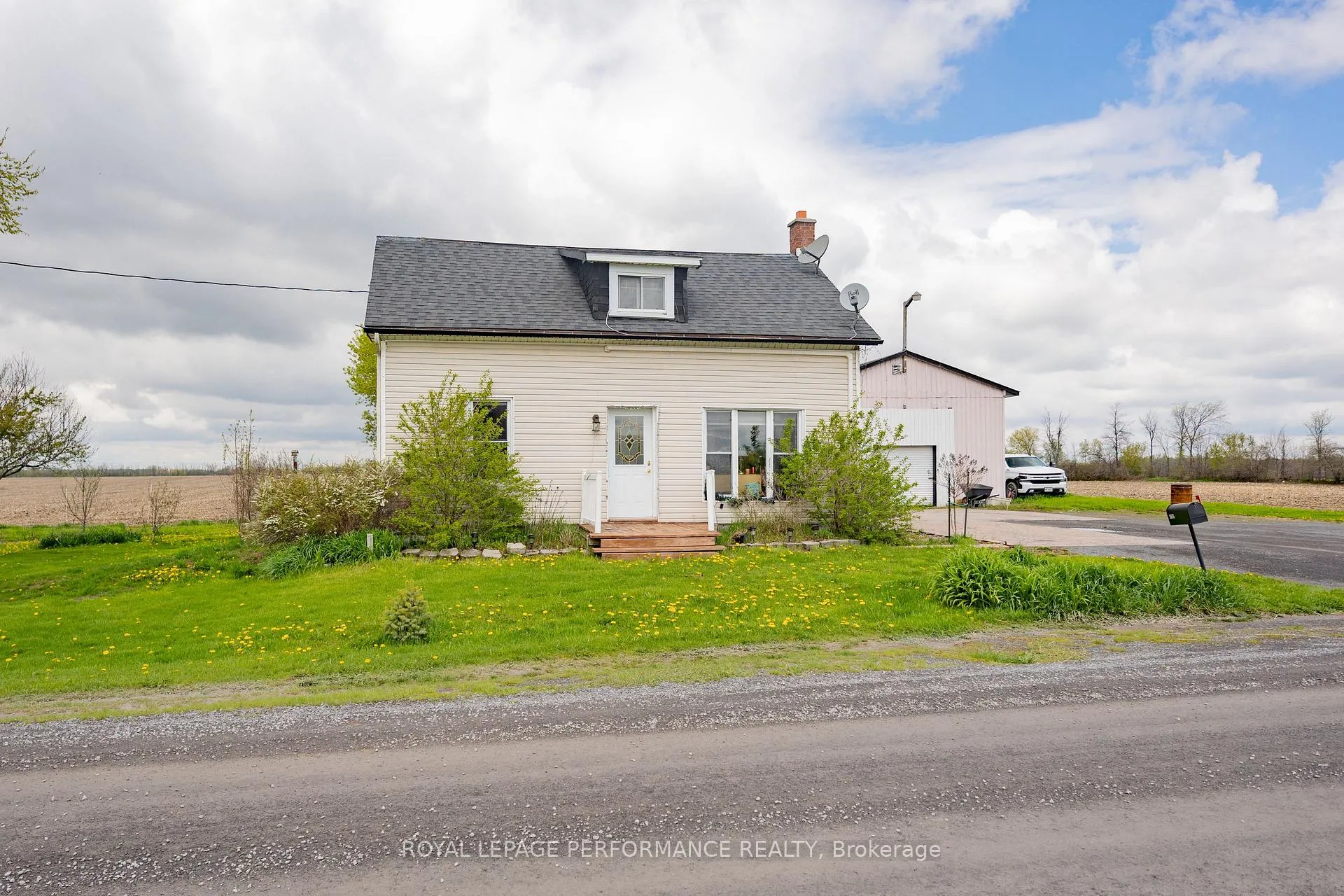 Photo 3 of 16615 Duff's Corners Road, North Stormont, North Stormont (Roxborough) Twp — HOMEH