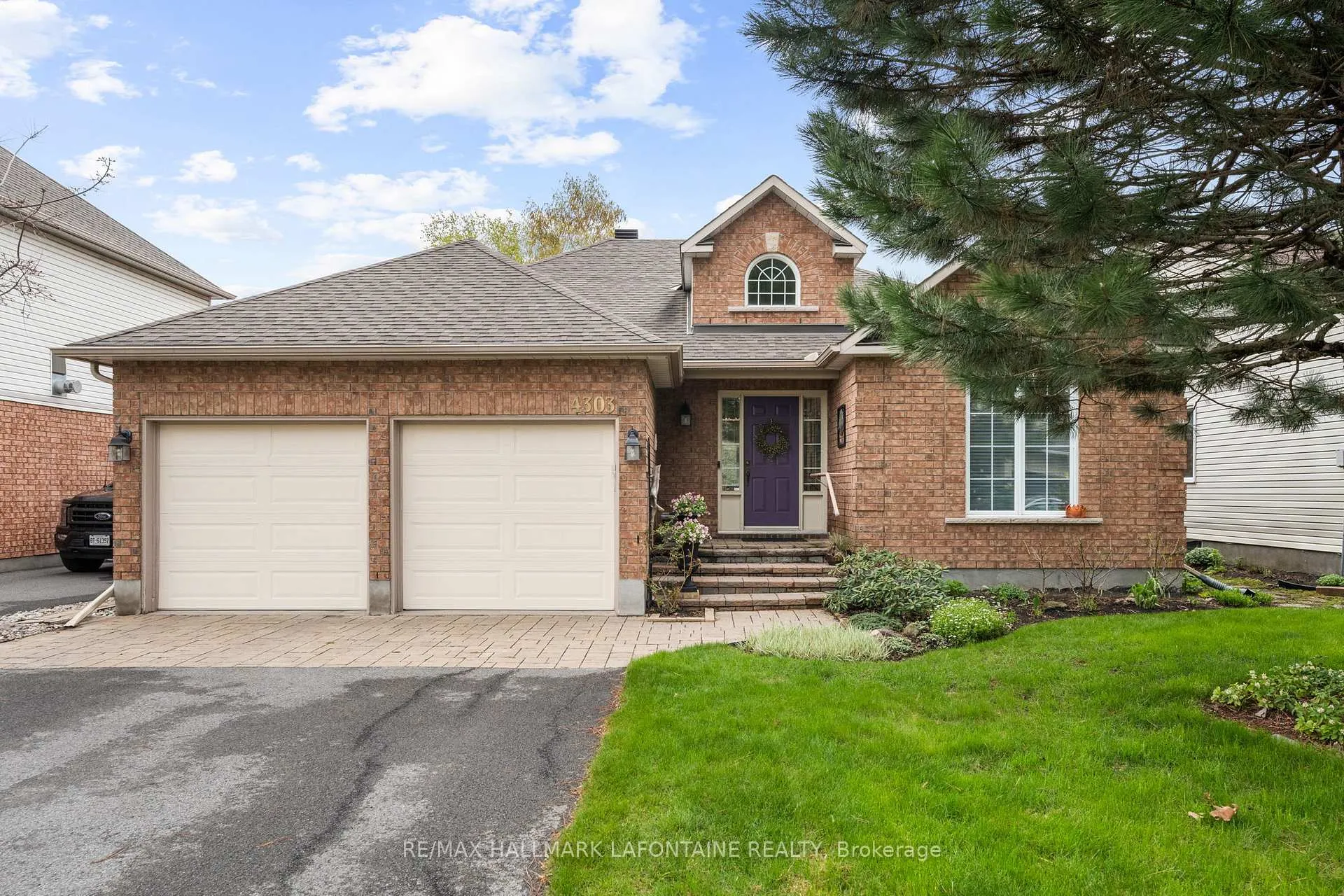 Photo 1 of 4303 Totem Drive, Ottawa, Riverside South/Gloucester Glen — HOMEH
