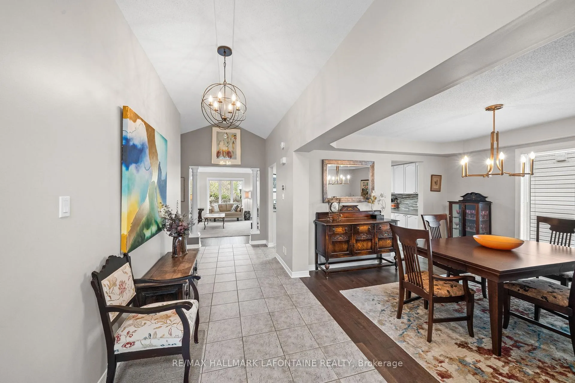 Photo 6 of 4303 Totem Drive, Ottawa, Riverside South/Gloucester Glen — HOMEH