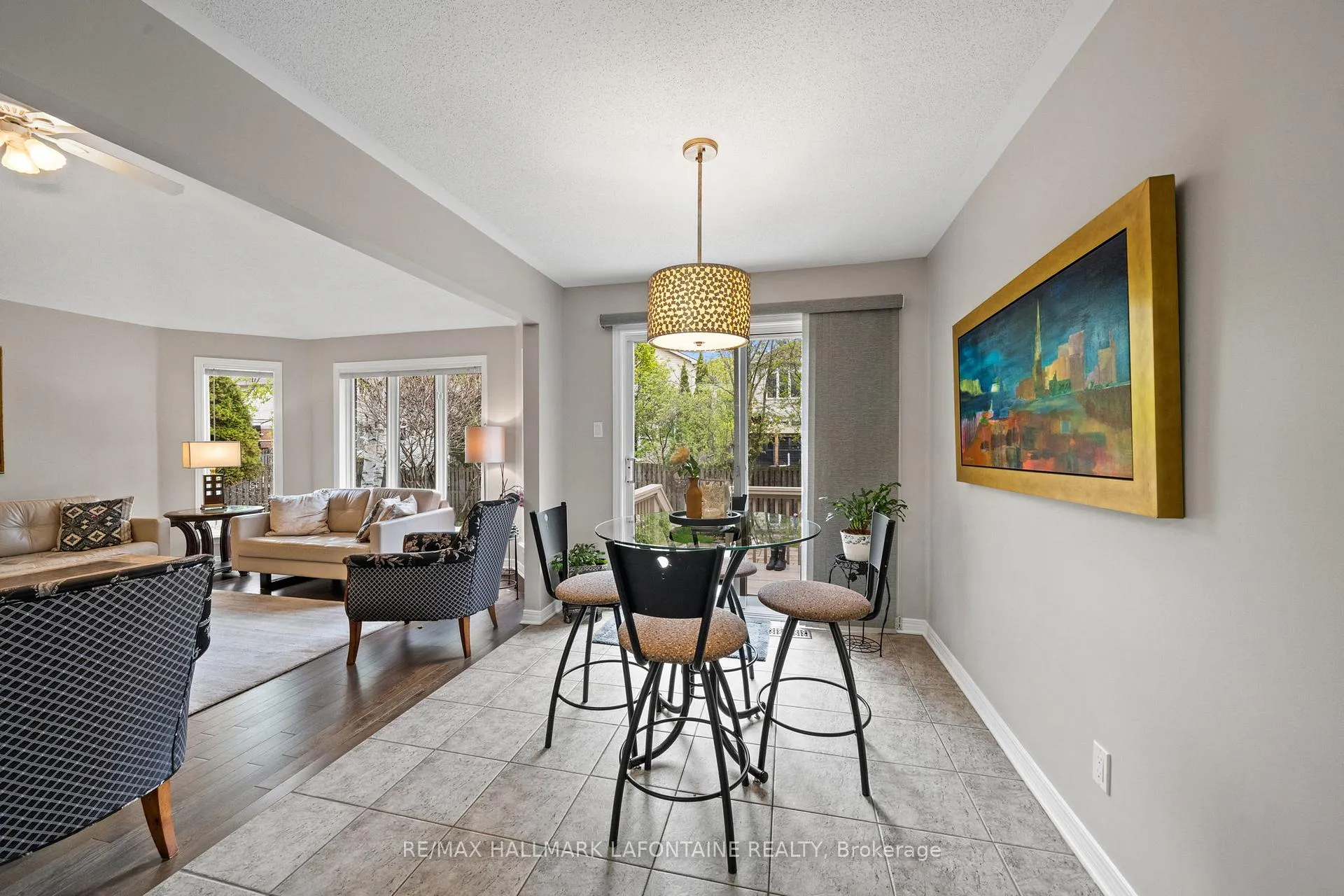 Photo 12 of 4303 Totem Drive, Ottawa, Riverside South/Gloucester Glen — HOMEH