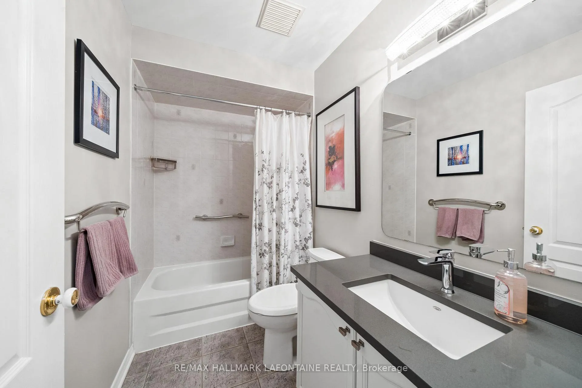 Photo 22 of 4303 Totem Drive, Ottawa, Riverside South/Gloucester Glen — HOMEH