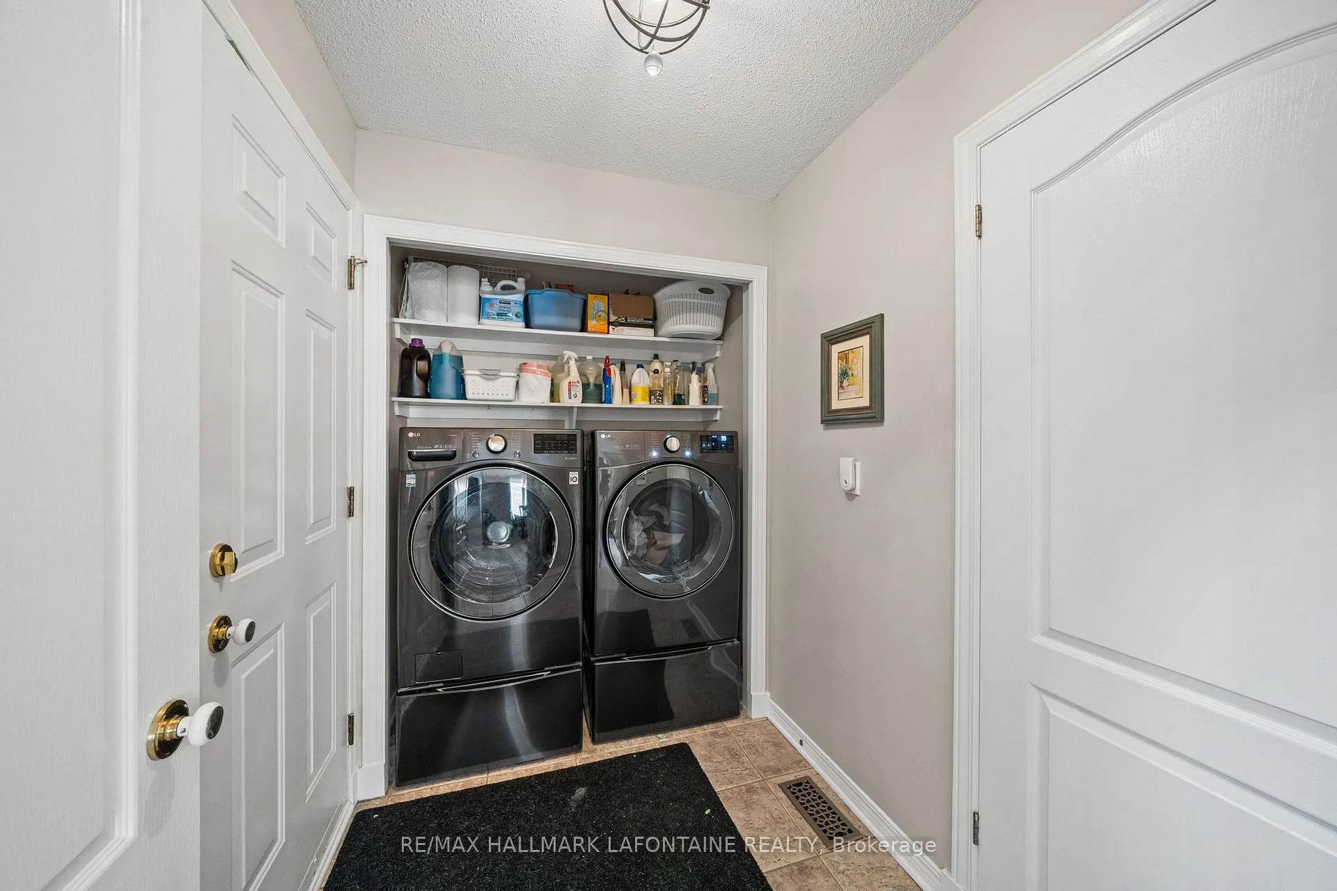 Photo 23 of 4303 Totem Drive, Ottawa, Riverside South/Gloucester Glen — HOMEH