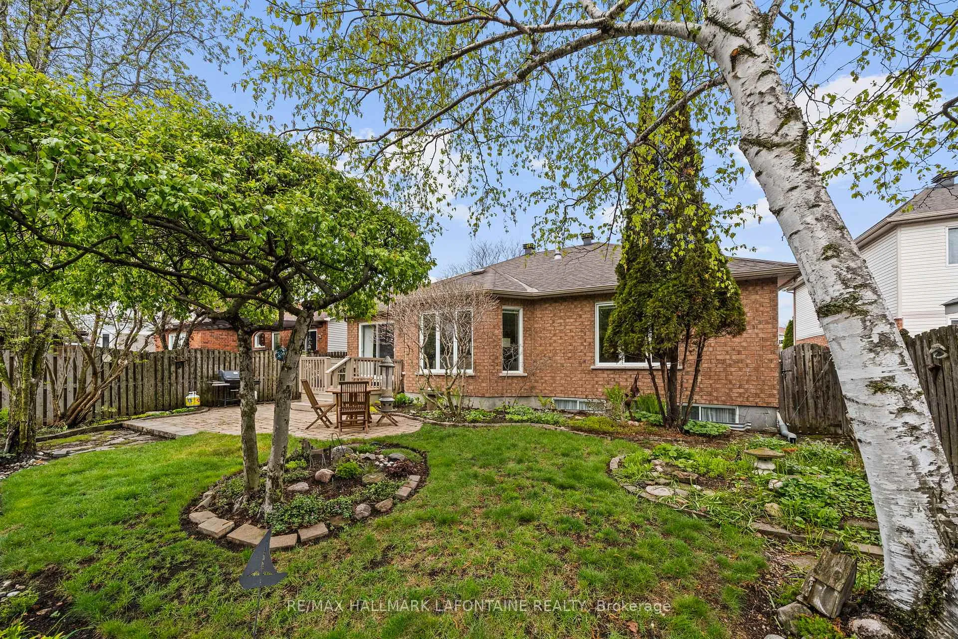 Photo 35 of 4303 Totem Drive, Ottawa, Riverside South/Gloucester Glen — HOMEH