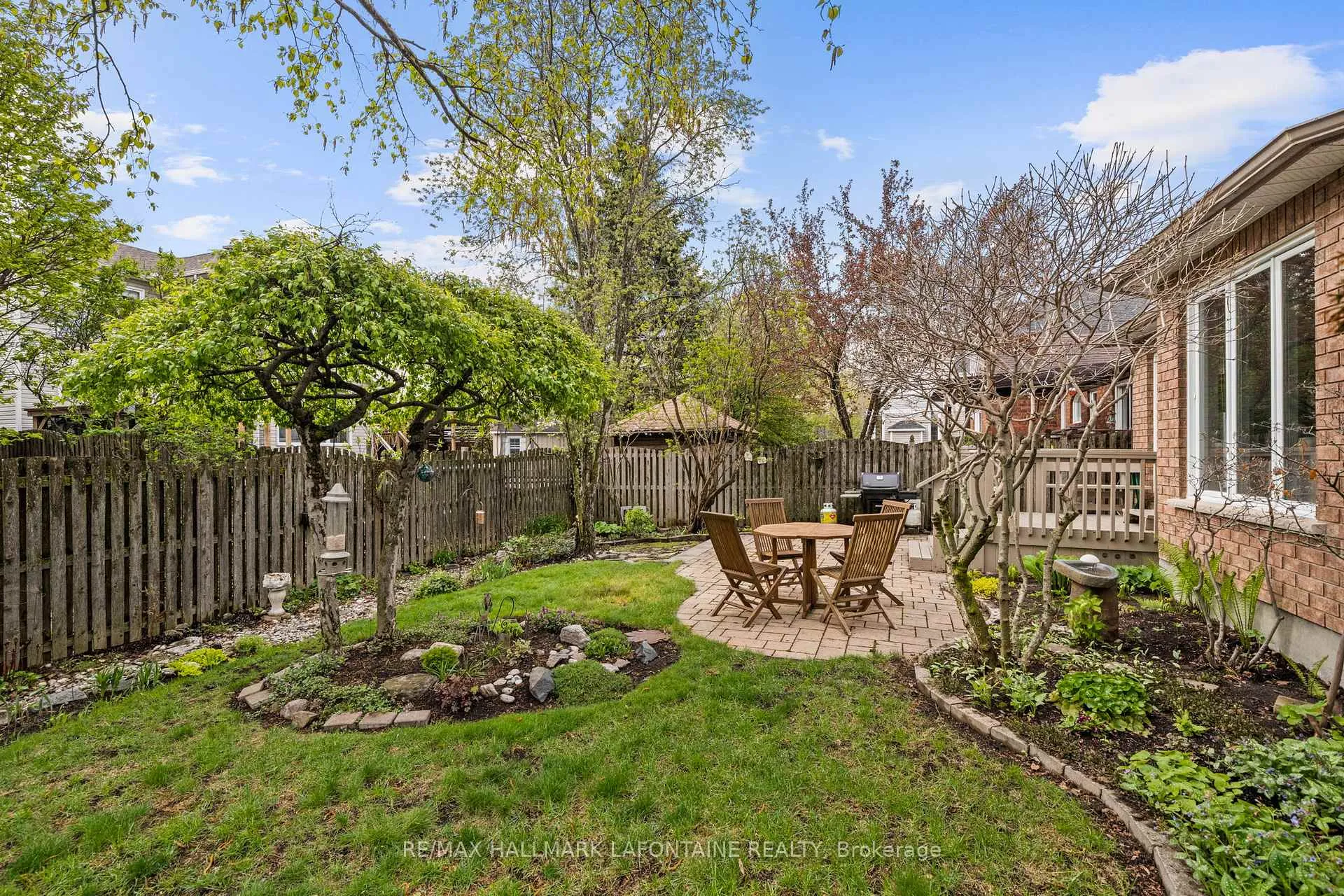 Photo 36 of 4303 Totem Drive, Ottawa, Riverside South/Gloucester Glen — HOMEH