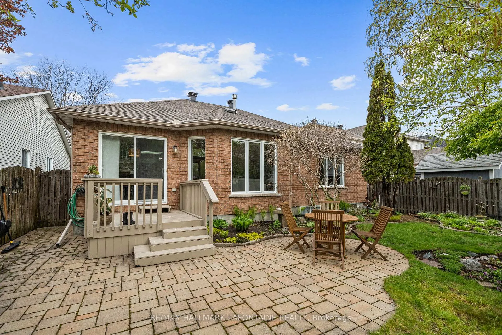 Photo 37 of 4303 Totem Drive, Ottawa, Riverside South/Gloucester Glen — HOMEH