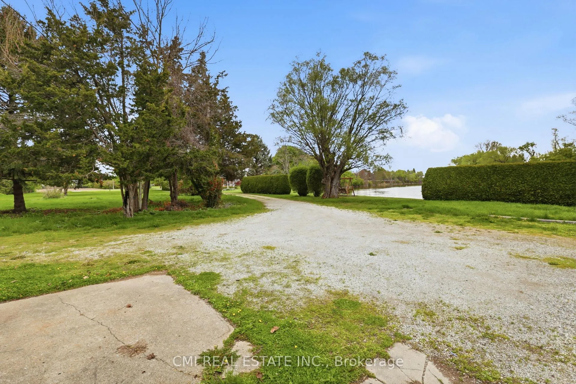 Photo 3 of 7526 Grande River Line, Chatham-Kent, Paincourt — HOMEH