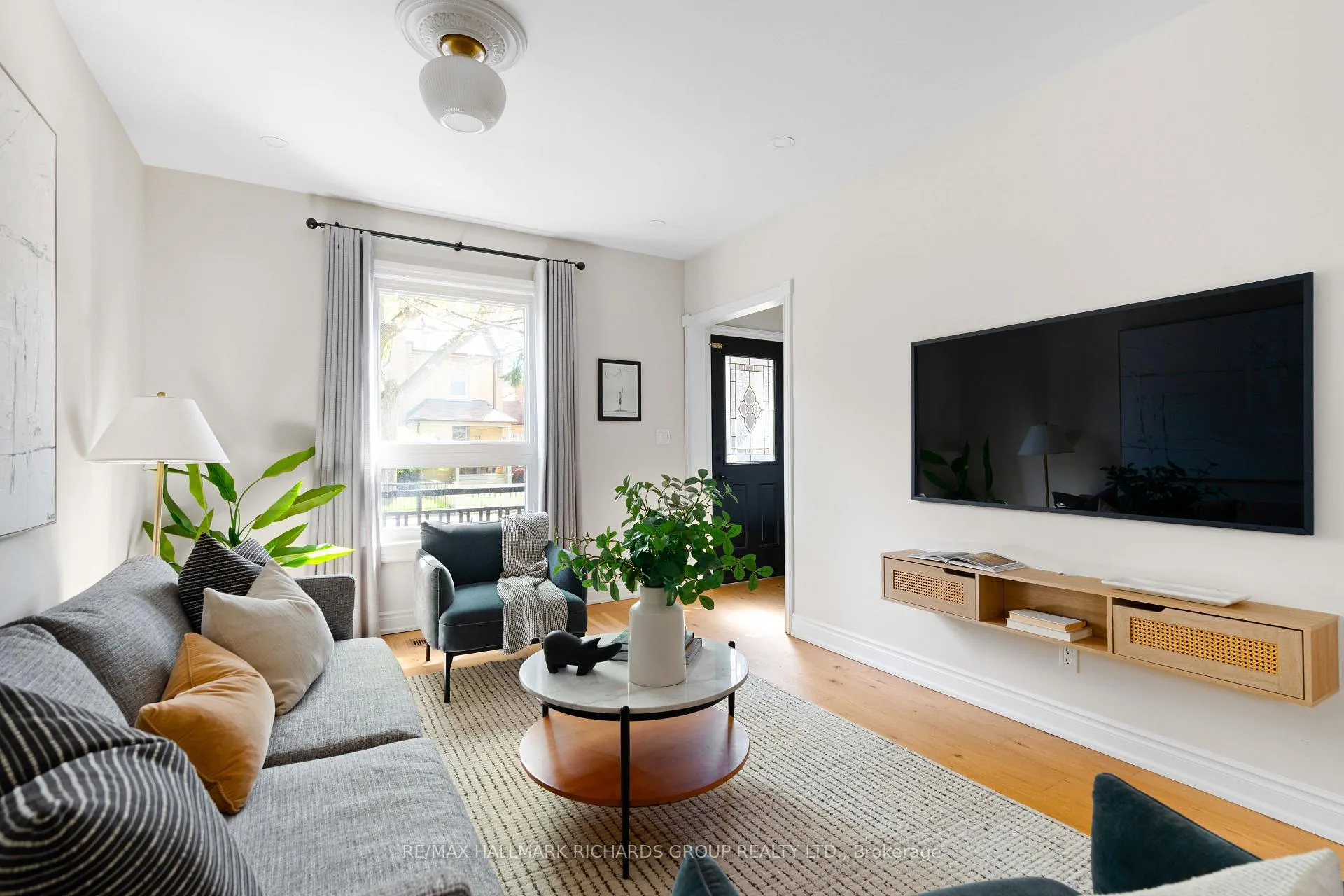 Photo 5 of 58 Winnifred Avenue, Toronto, South Riverdale — HOMEH
