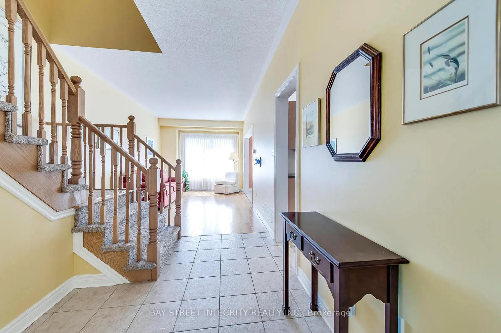 Photo 4 of 5326 Dryden Avenue, Burlington, Rose — HOMEH