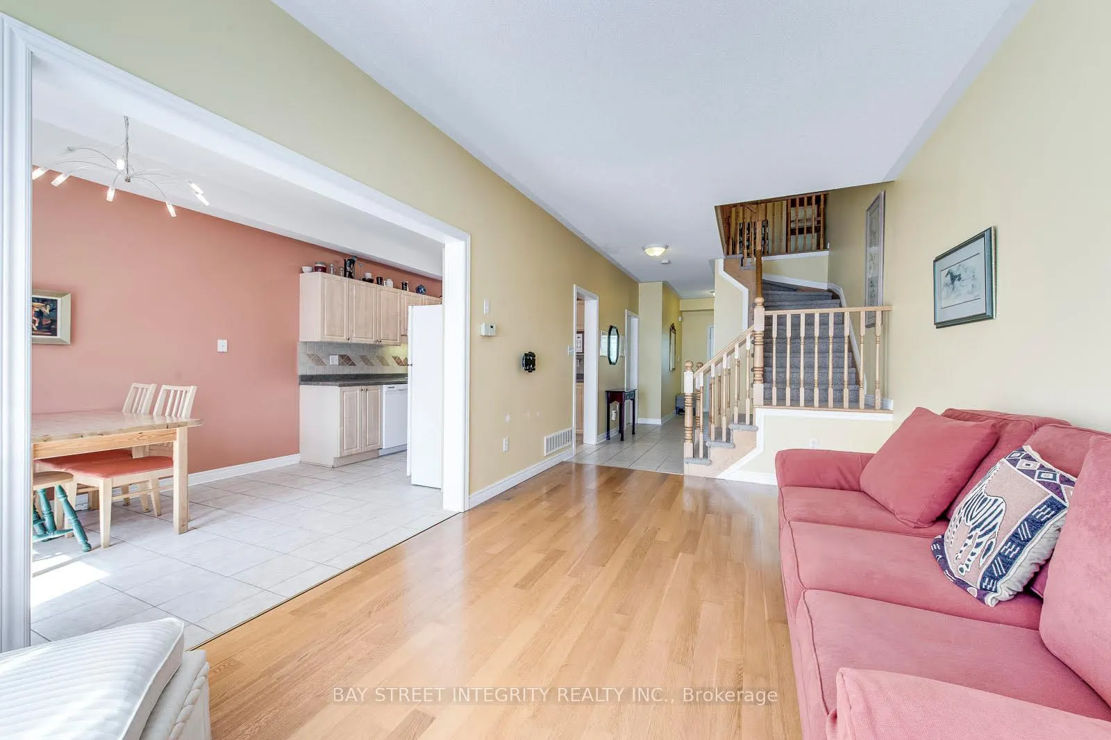 Photo 9 of 5326 Dryden Avenue, Burlington, Rose — HOMEH