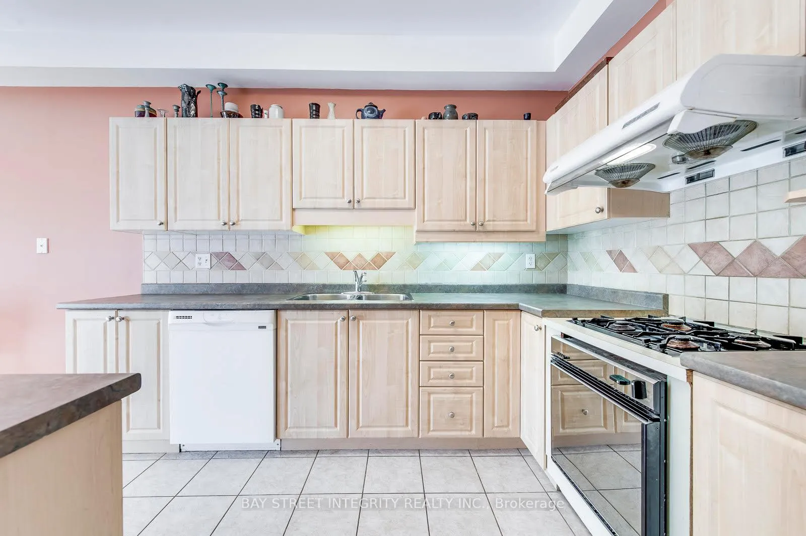 Photo 16 of 5326 Dryden Avenue, Burlington, Rose — HOMEH