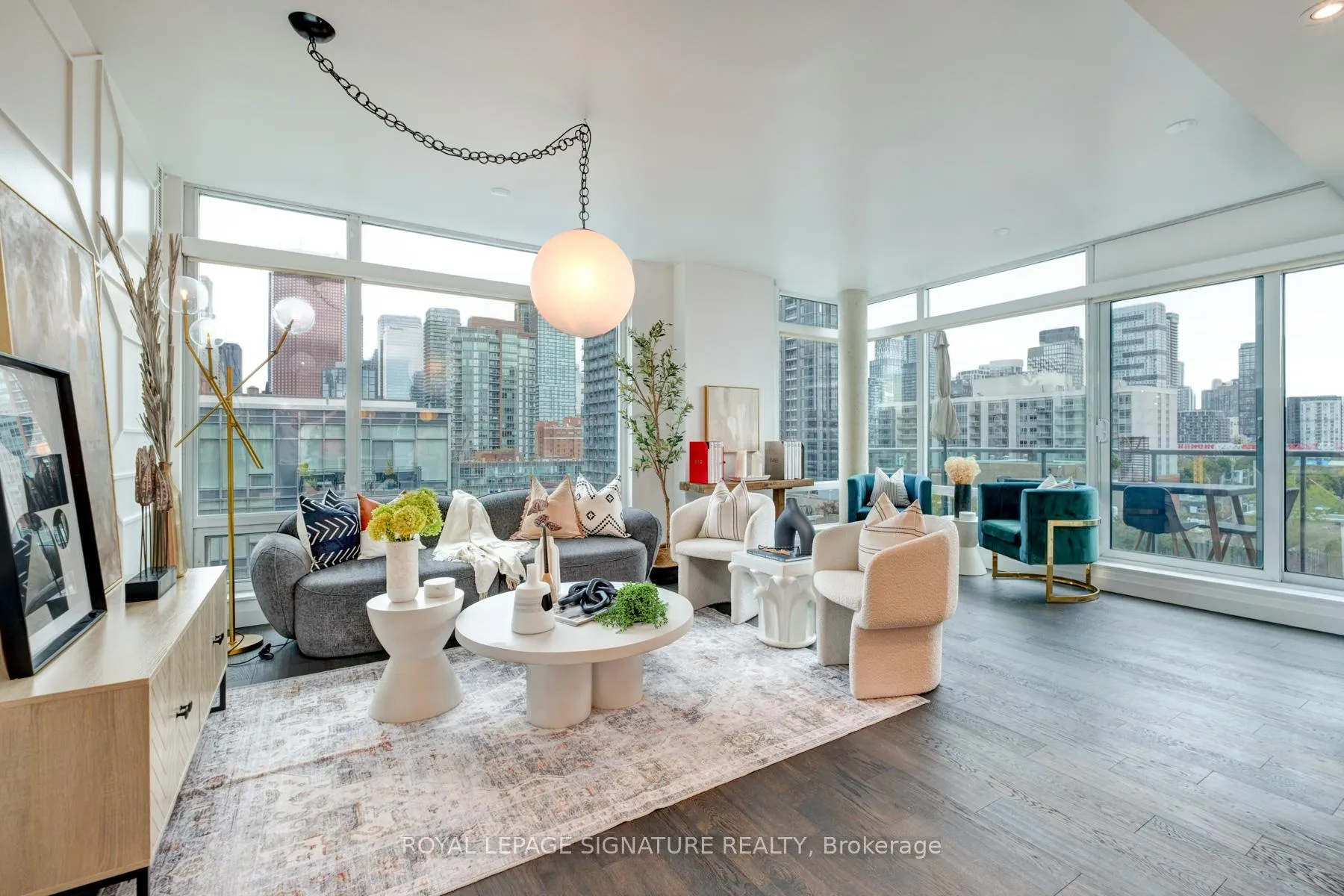 Photo 2 of Unit 1202, 333 Adelaide Street E, Toronto, Moss Park — HOMEH