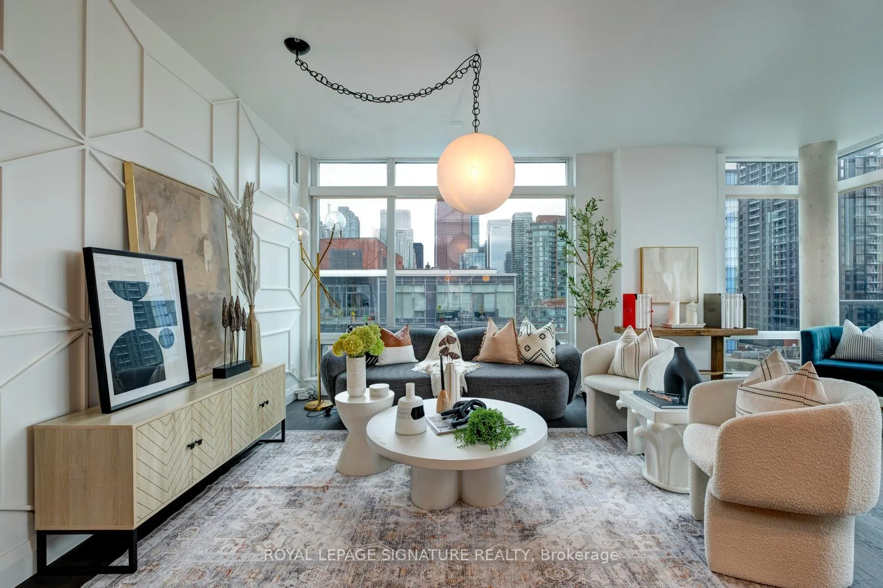 Photo 3 of Unit 1202, 333 Adelaide Street E, Toronto, Moss Park — HOMEH