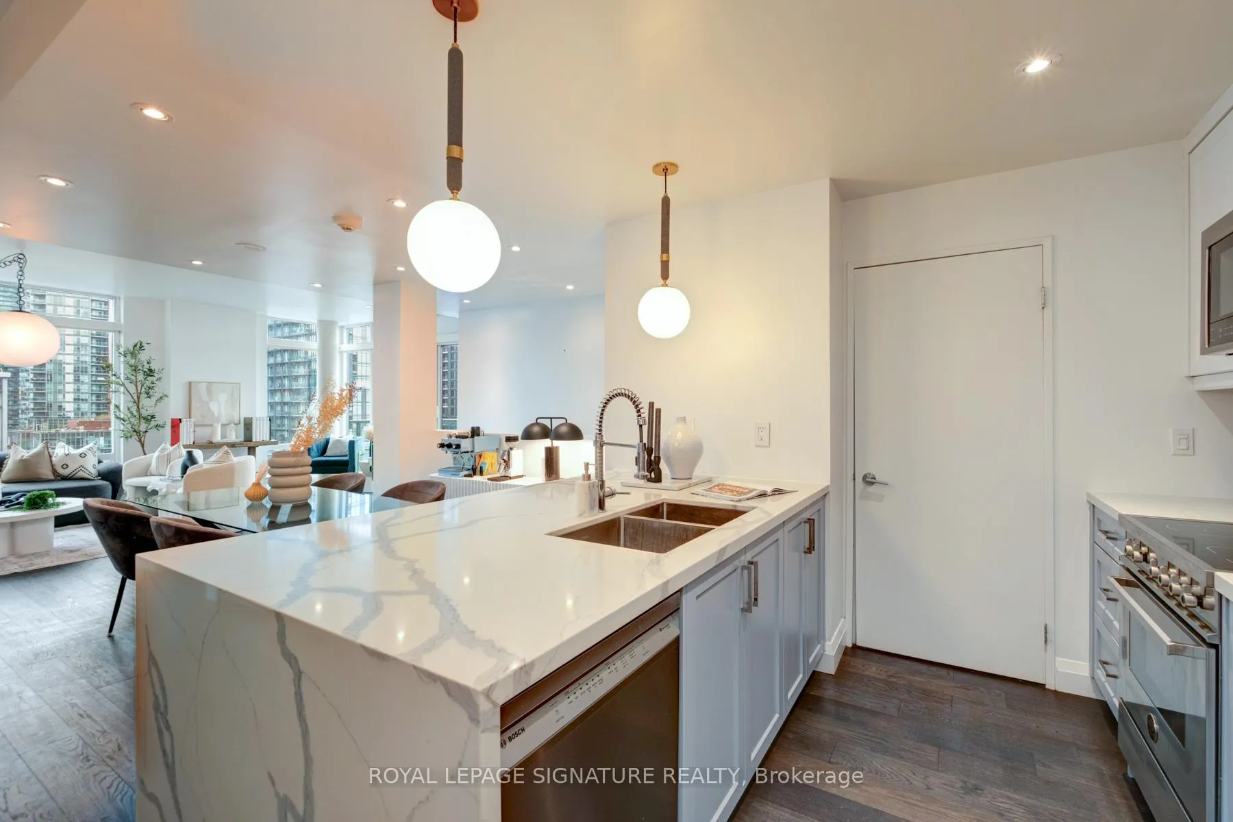 Photo 8 of Unit 1202, 333 Adelaide Street E, Toronto, Moss Park — HOMEH
