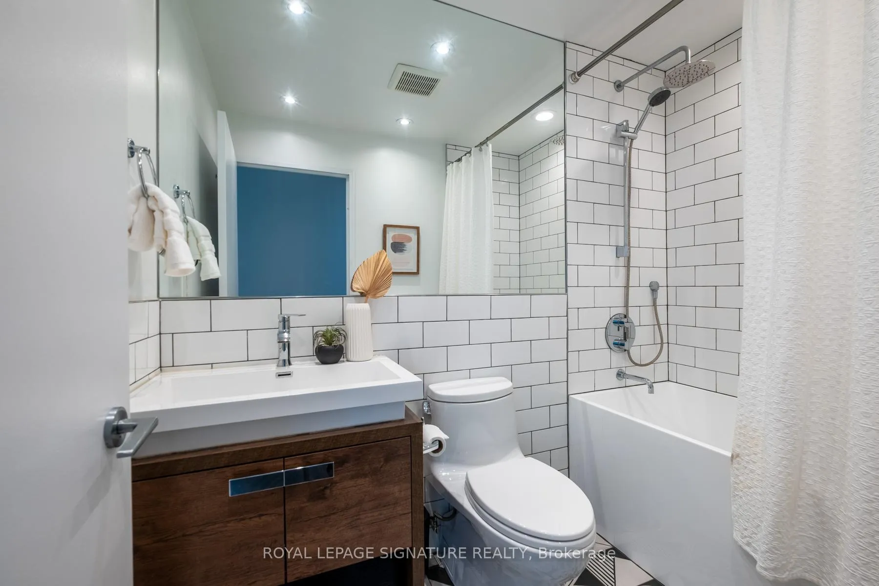 Photo 23 of Unit 1202, 333 Adelaide Street E, Toronto, Moss Park — HOMEH