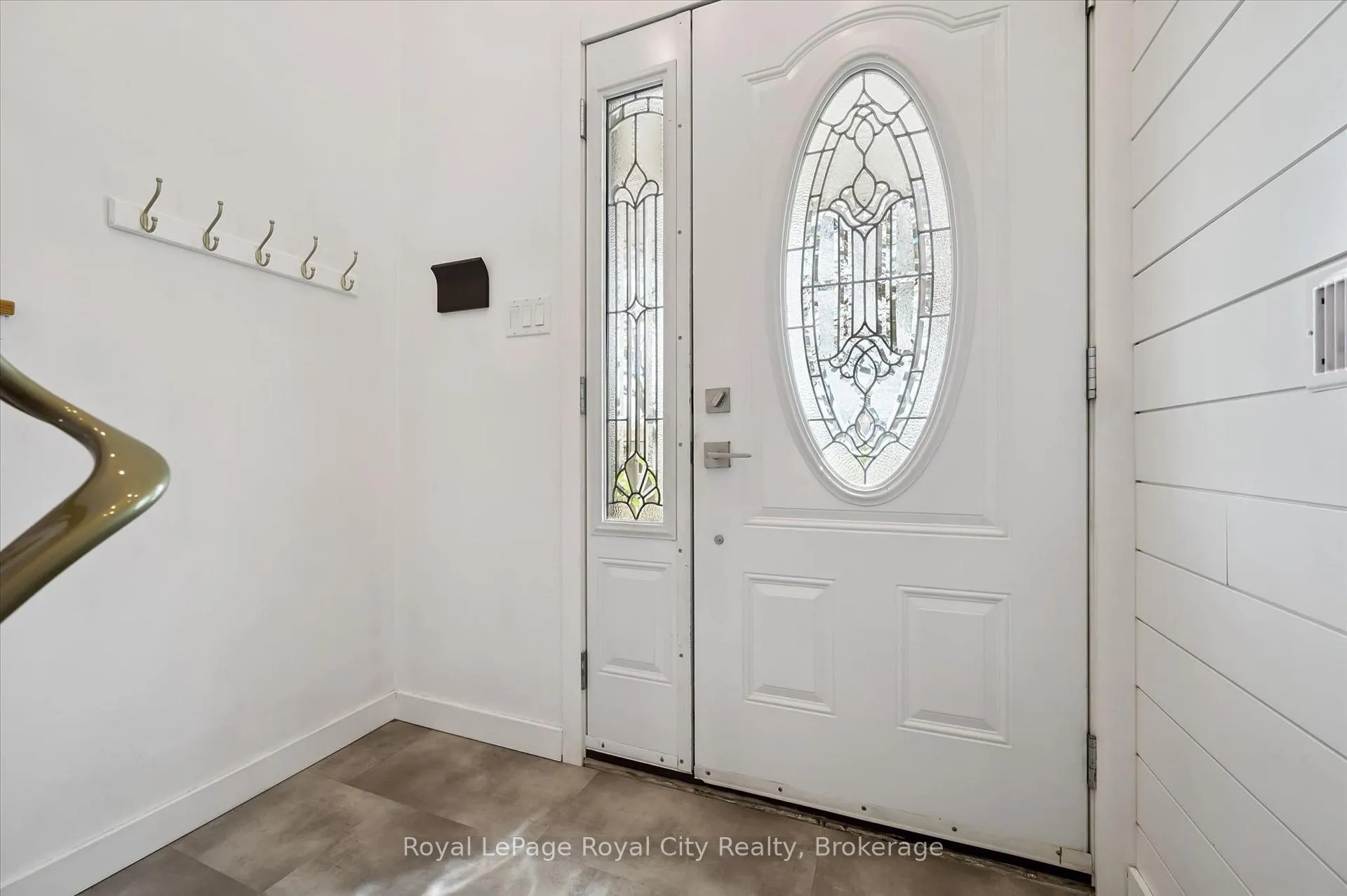 Photo 3 of 637 Cedargrove Place, Waterloo — HOMEH