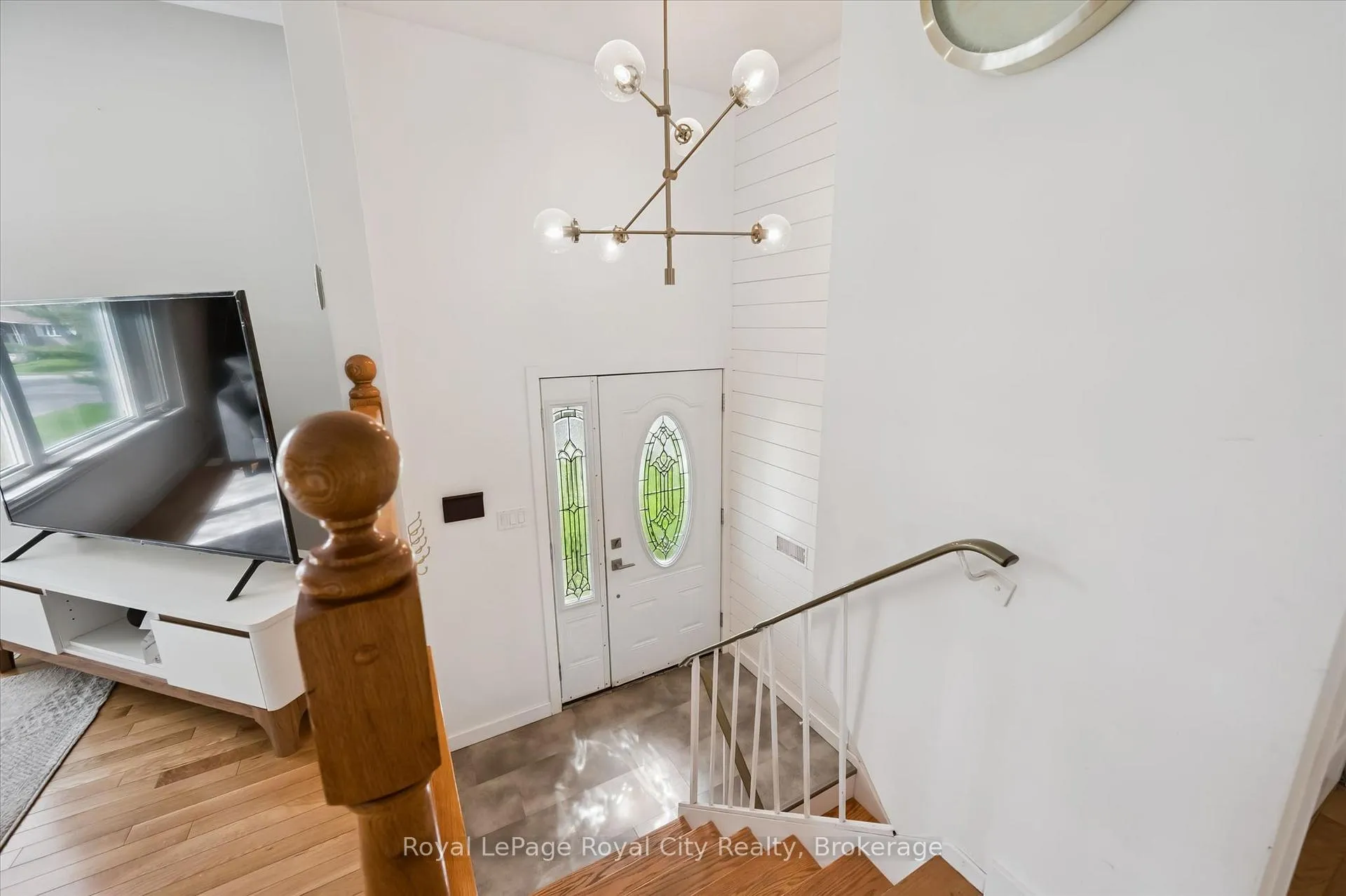 Photo 4 of 637 Cedargrove Place, Waterloo — HOMEH