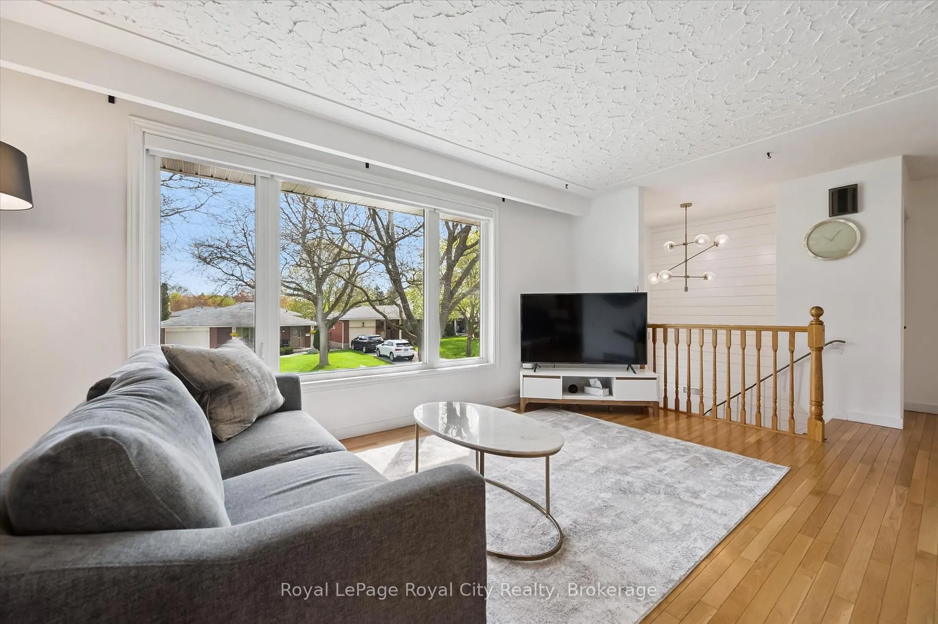 Photo 8 of 637 Cedargrove Place, Waterloo — HOMEH