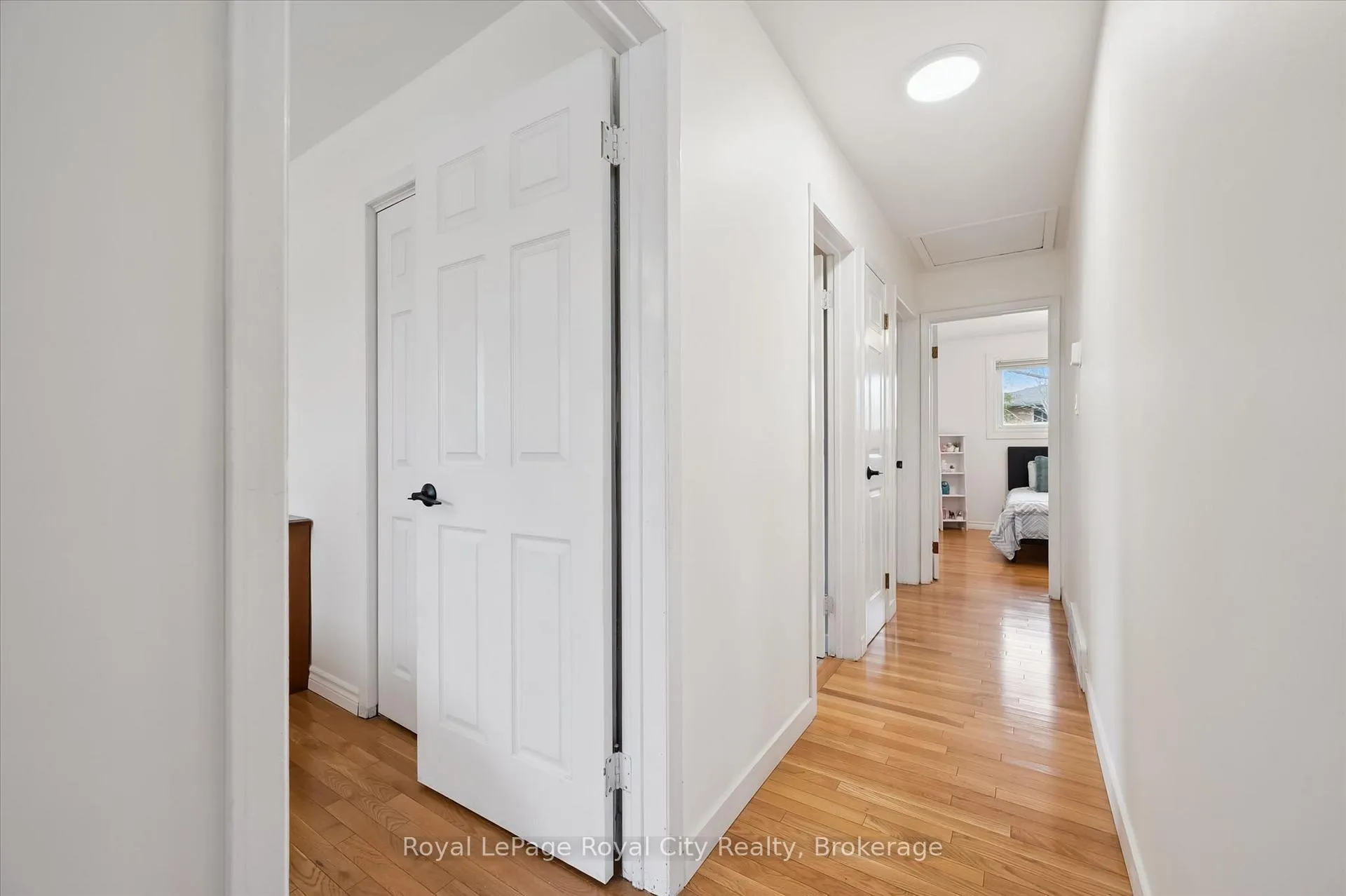 Photo 18 of 637 Cedargrove Place, Waterloo — HOMEH