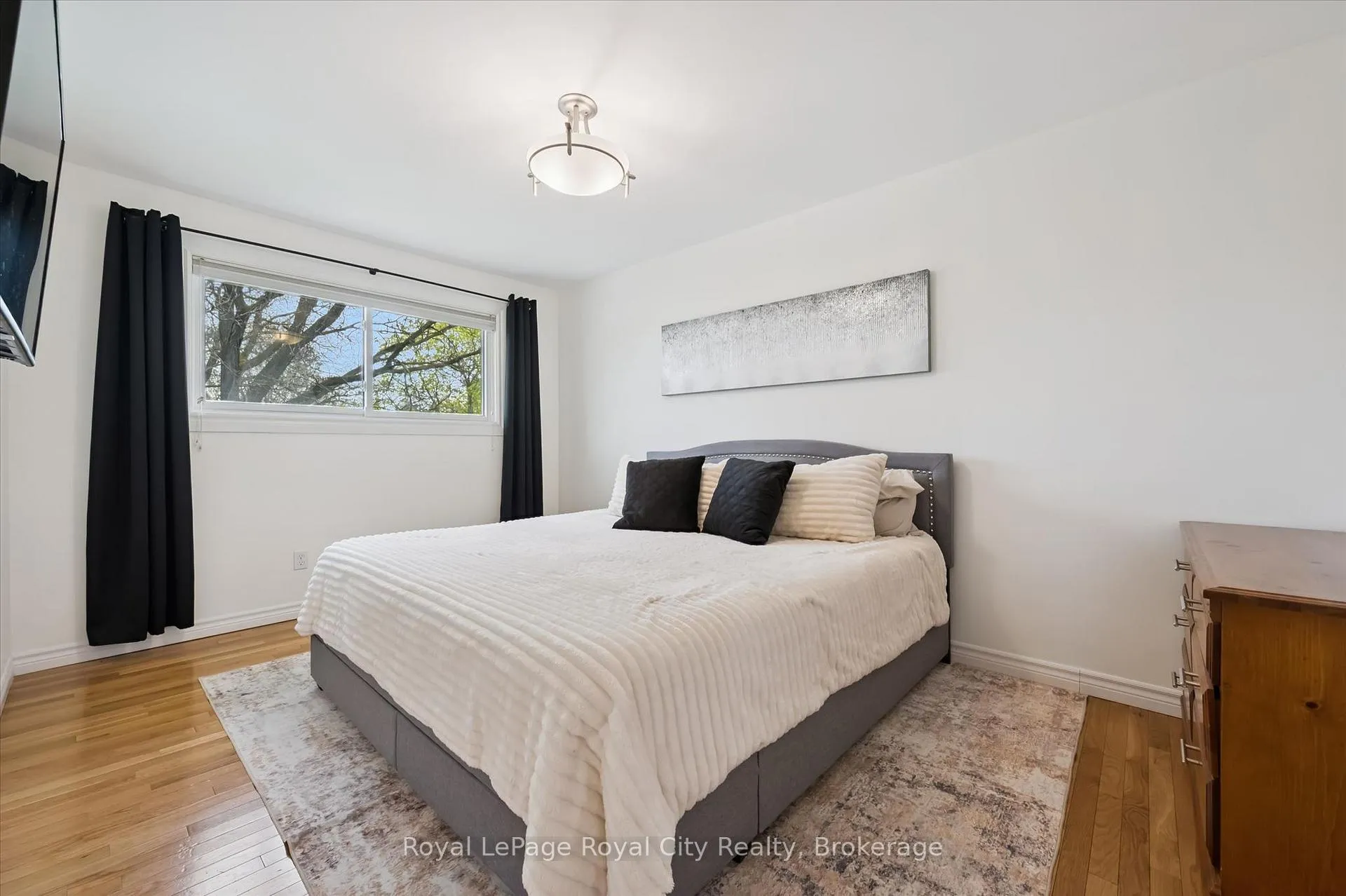 Photo 19 of 637 Cedargrove Place, Waterloo — HOMEH