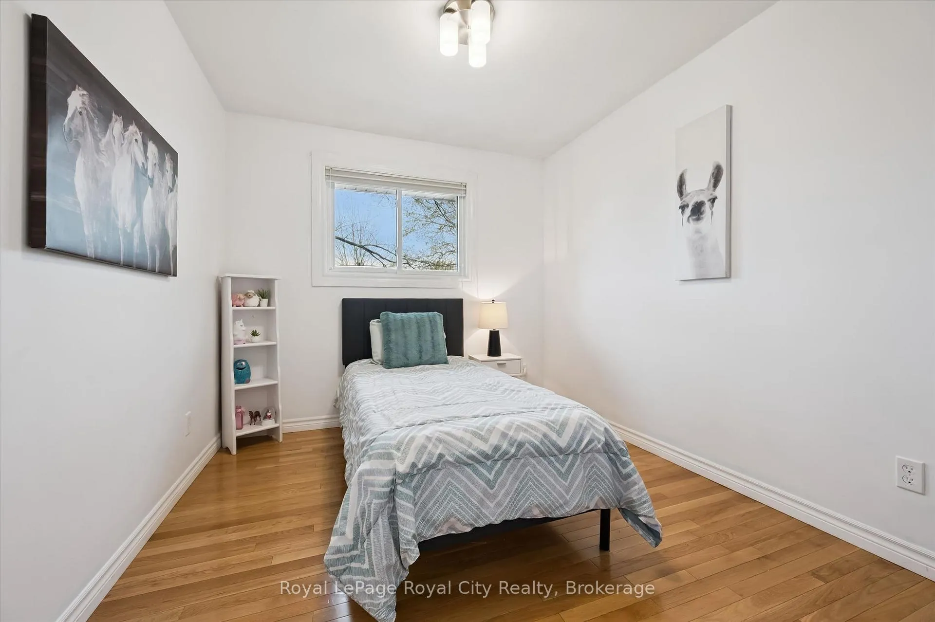 Photo 22 of 637 Cedargrove Place, Waterloo — HOMEH