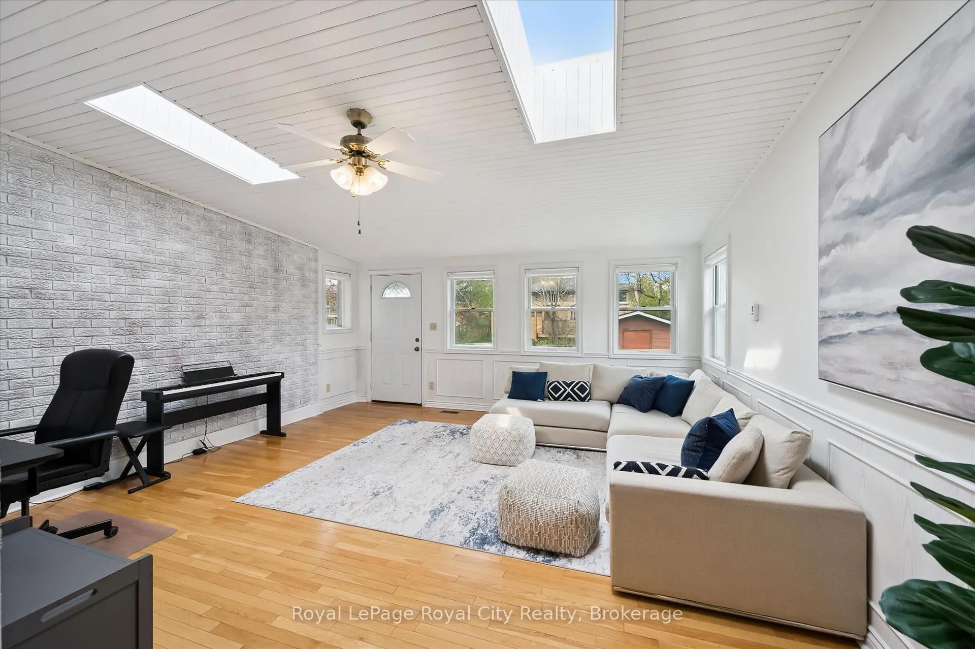 Photo 26 of 637 Cedargrove Place, Waterloo — HOMEH