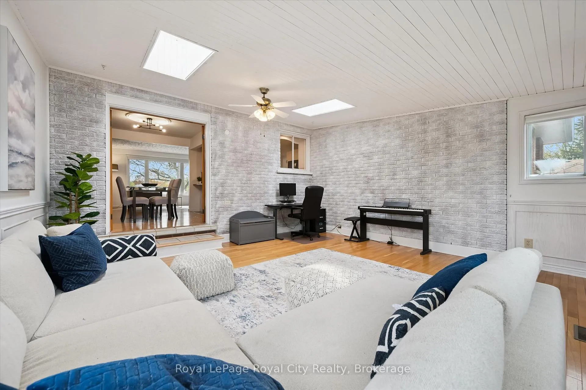Photo 30 of 637 Cedargrove Place, Waterloo — HOMEH