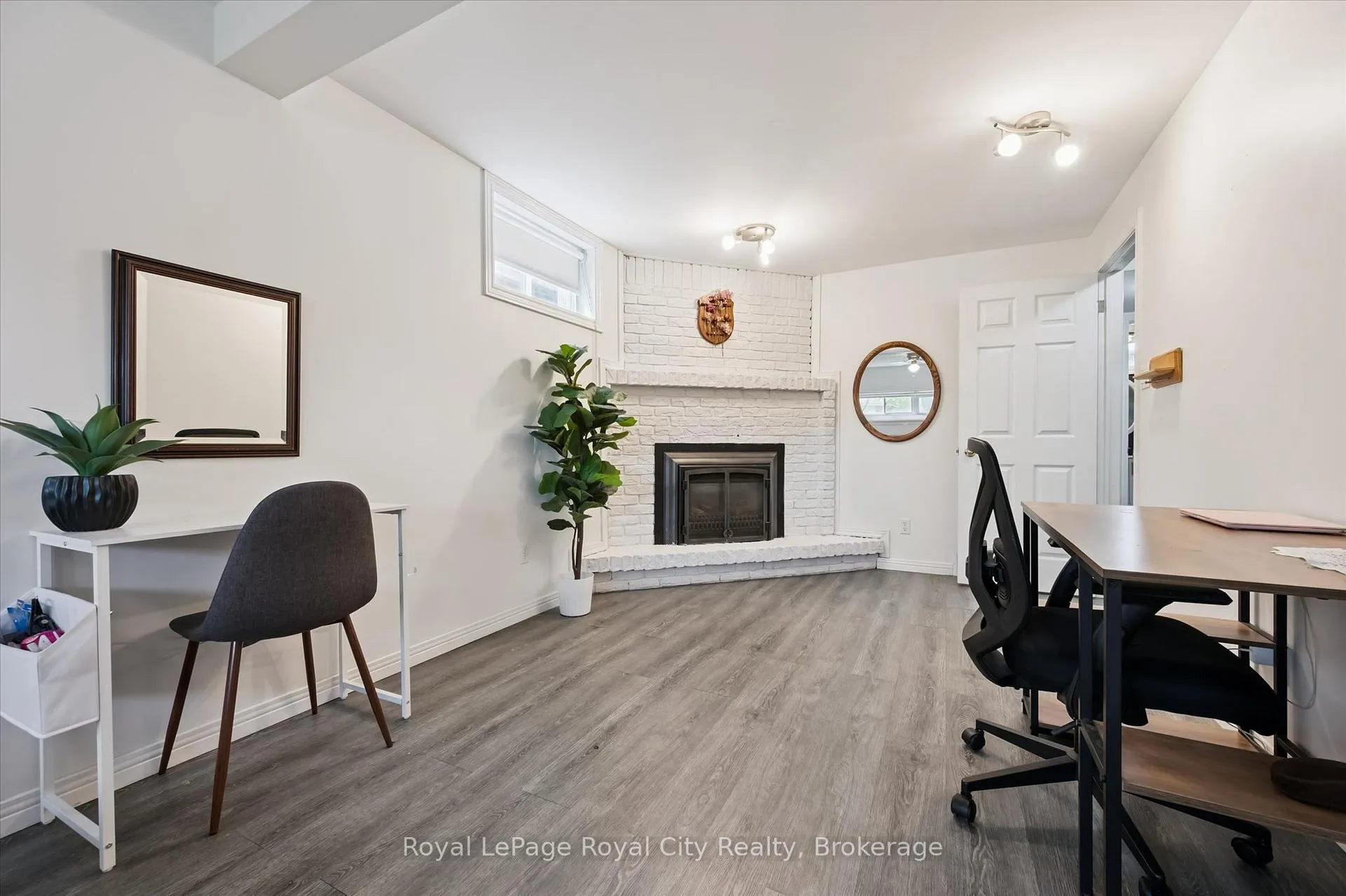 Photo 35 of 637 Cedargrove Place, Waterloo — HOMEH