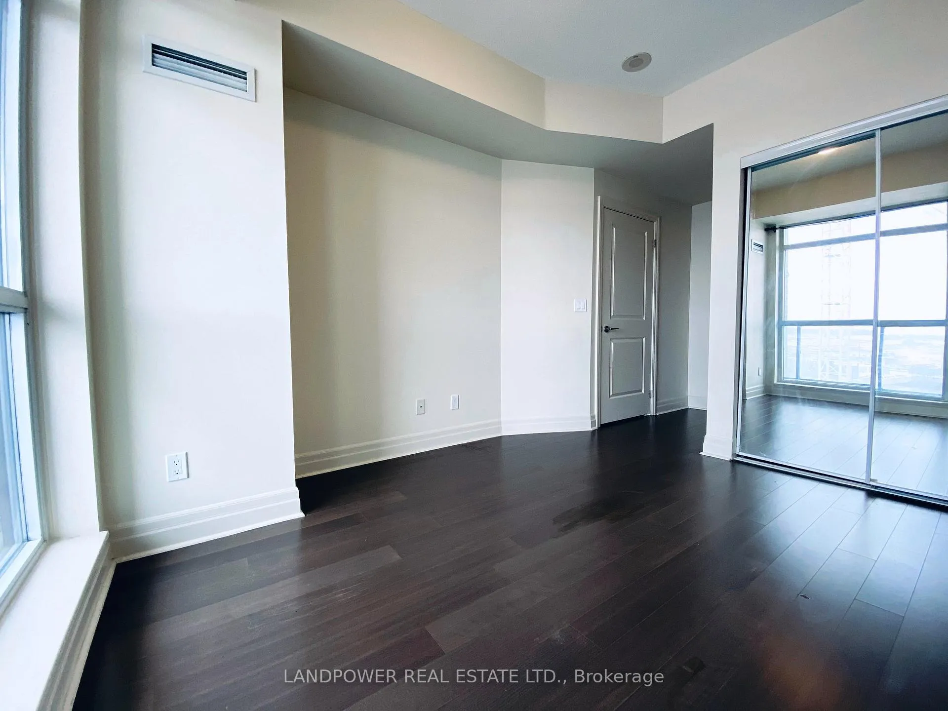 Photo 8 of Unit 510E, 8110 Birchmount Road, Markham, Unionville — HOMEH