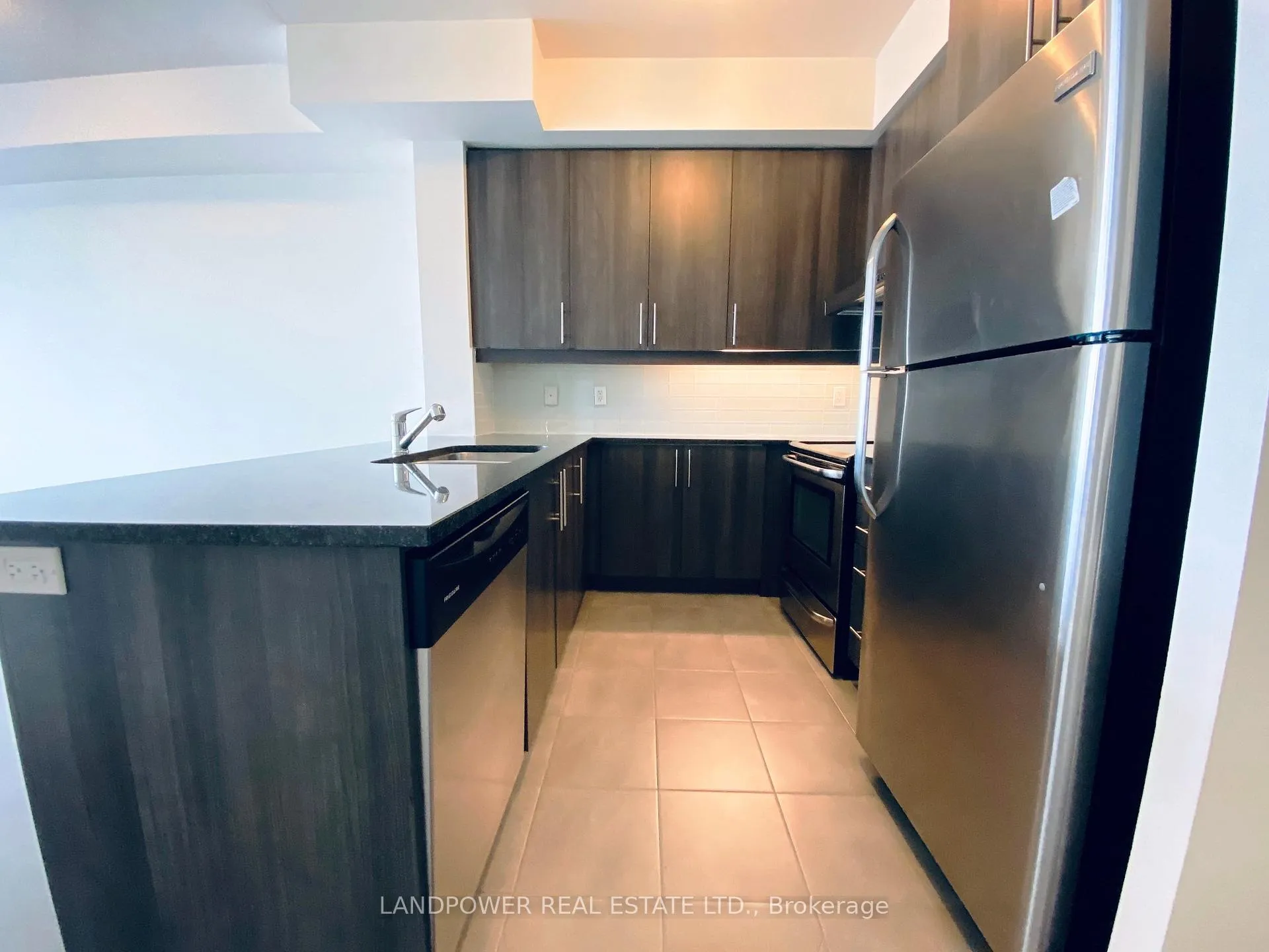 Photo 15 of Unit 510E, 8110 Birchmount Road, Markham, Unionville — HOMEH