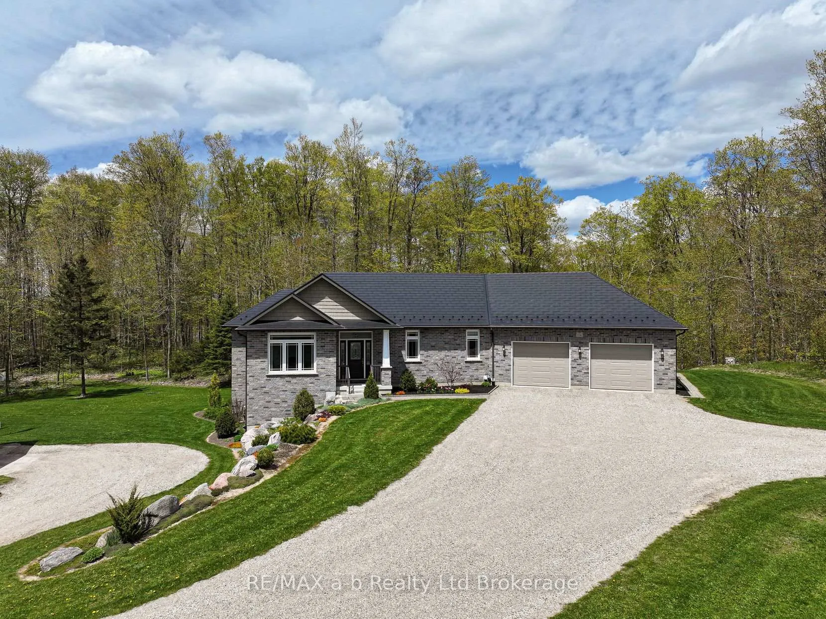 Photo 3 of 1840 Manser Road, Wellesley — HOMEH